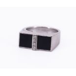 Onyx-Diamant-Ring