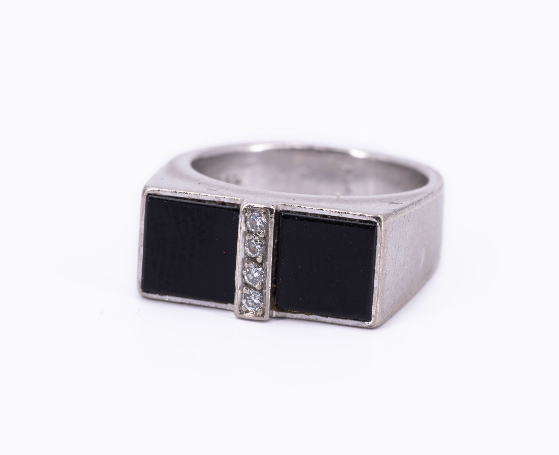 Onyx-Diamant-Ring