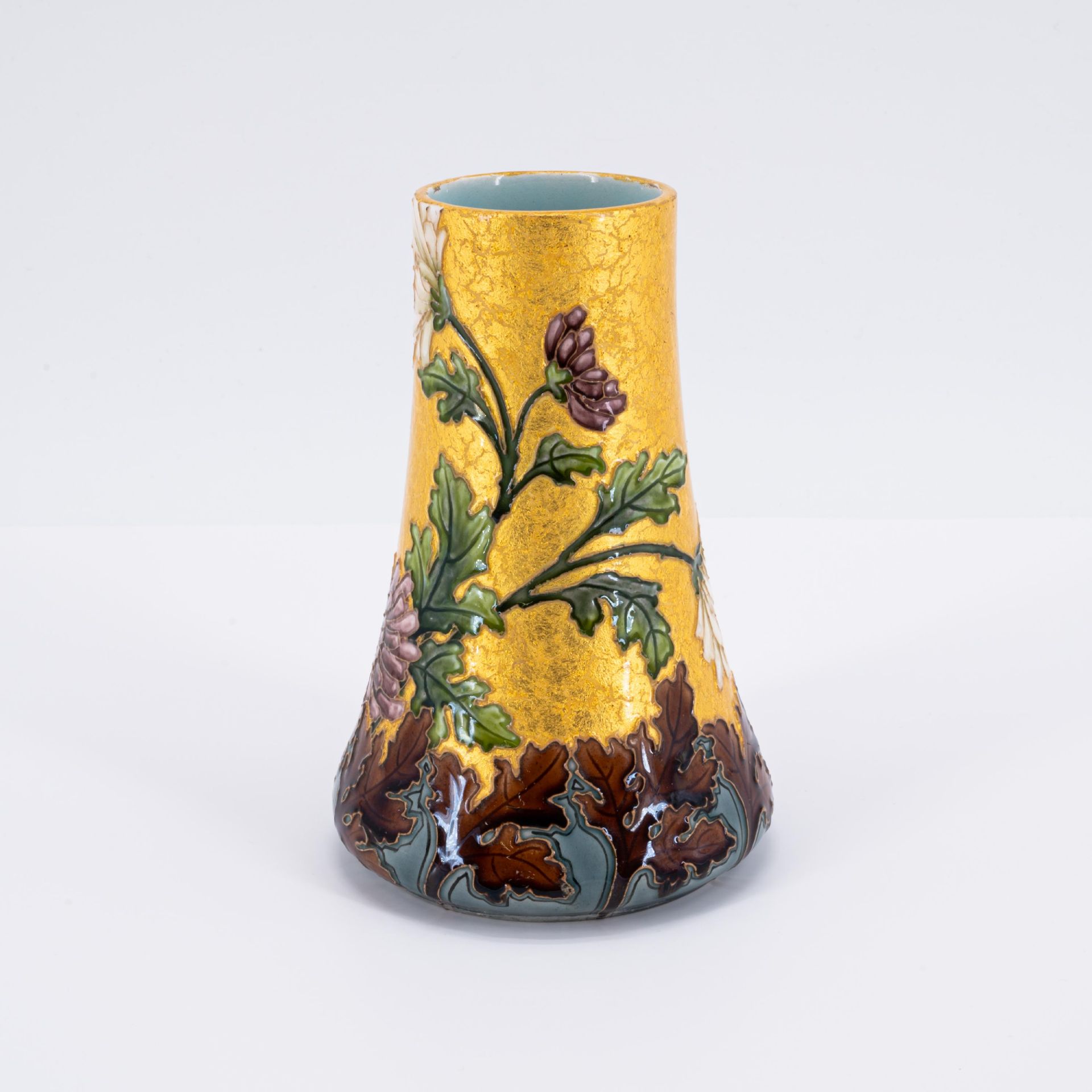 Slim vase with chrysanthemum decor - Image 3 of 6