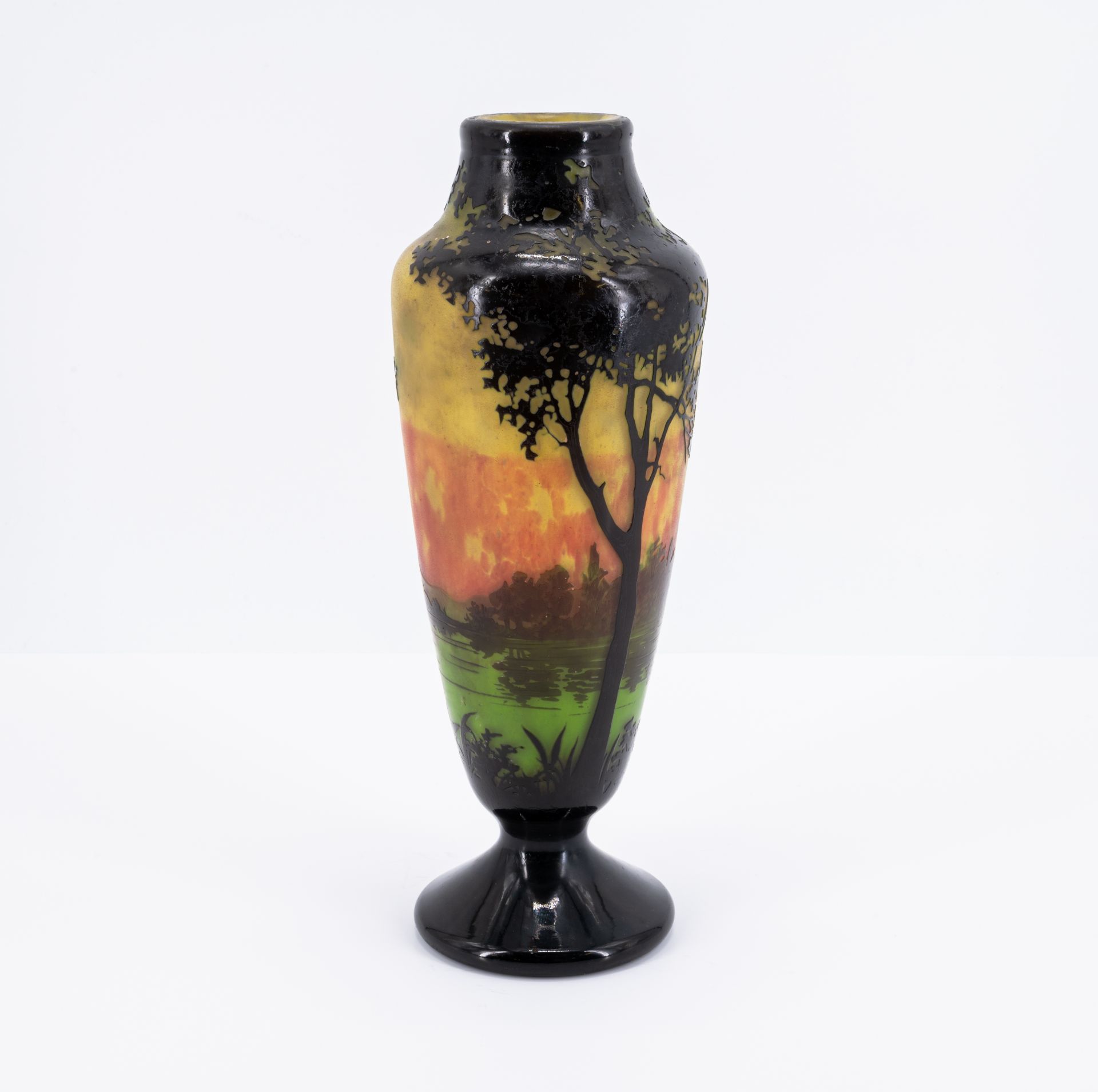 Vase with meadowscape - Image 7 of 7