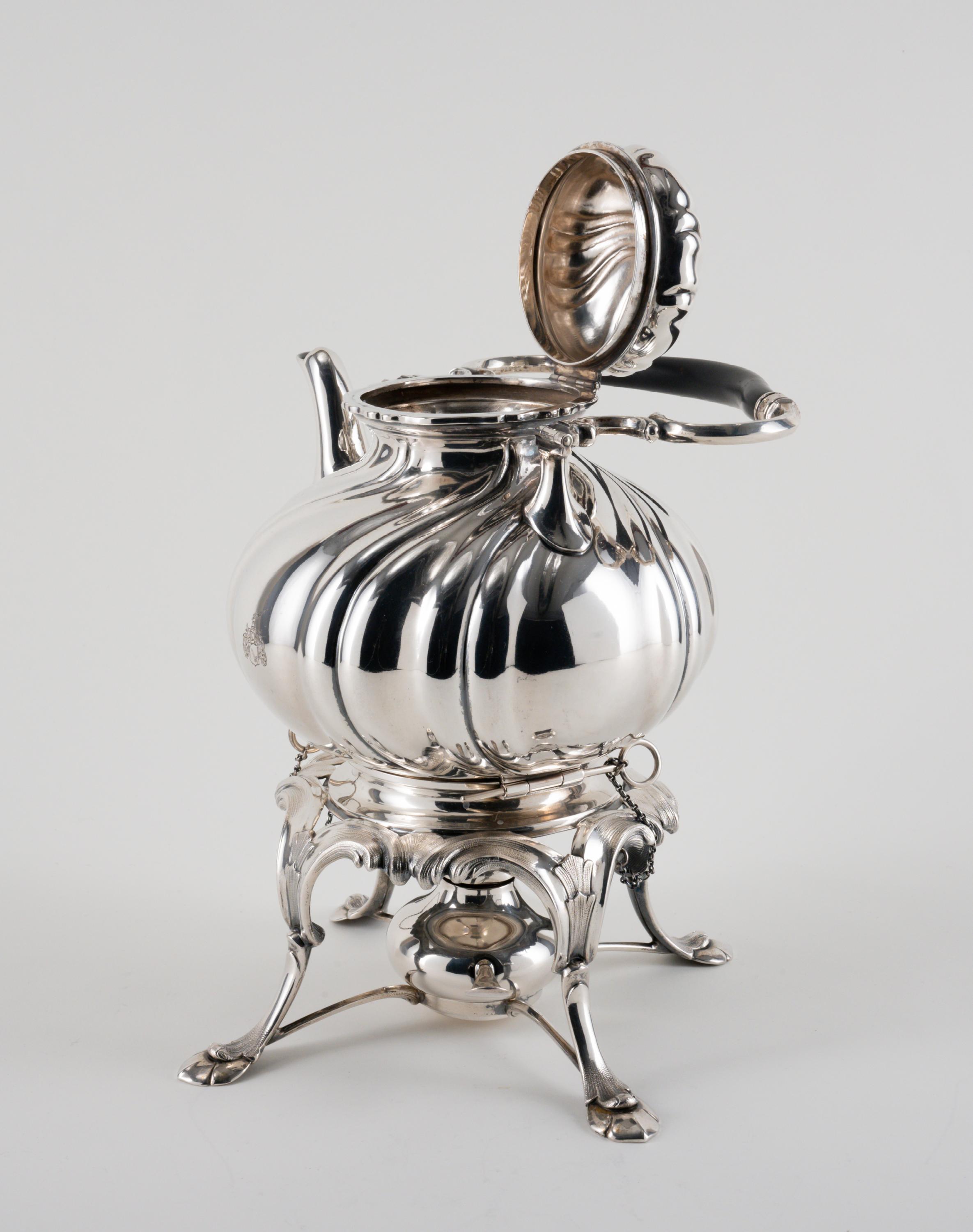 Large teapot with twisted features on rechaud - Image 5 of 6