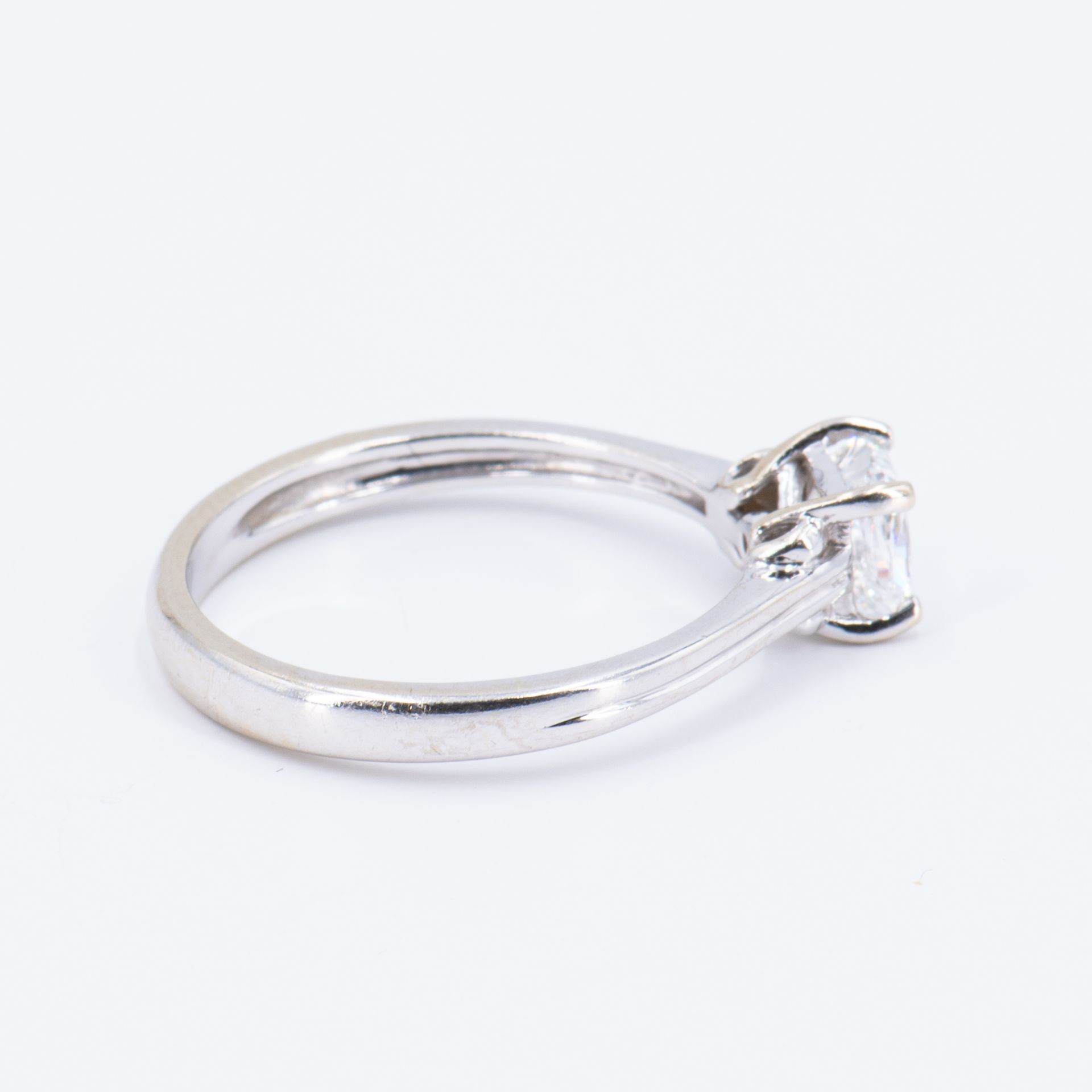 Solitaire Ring - Image 4 of 5