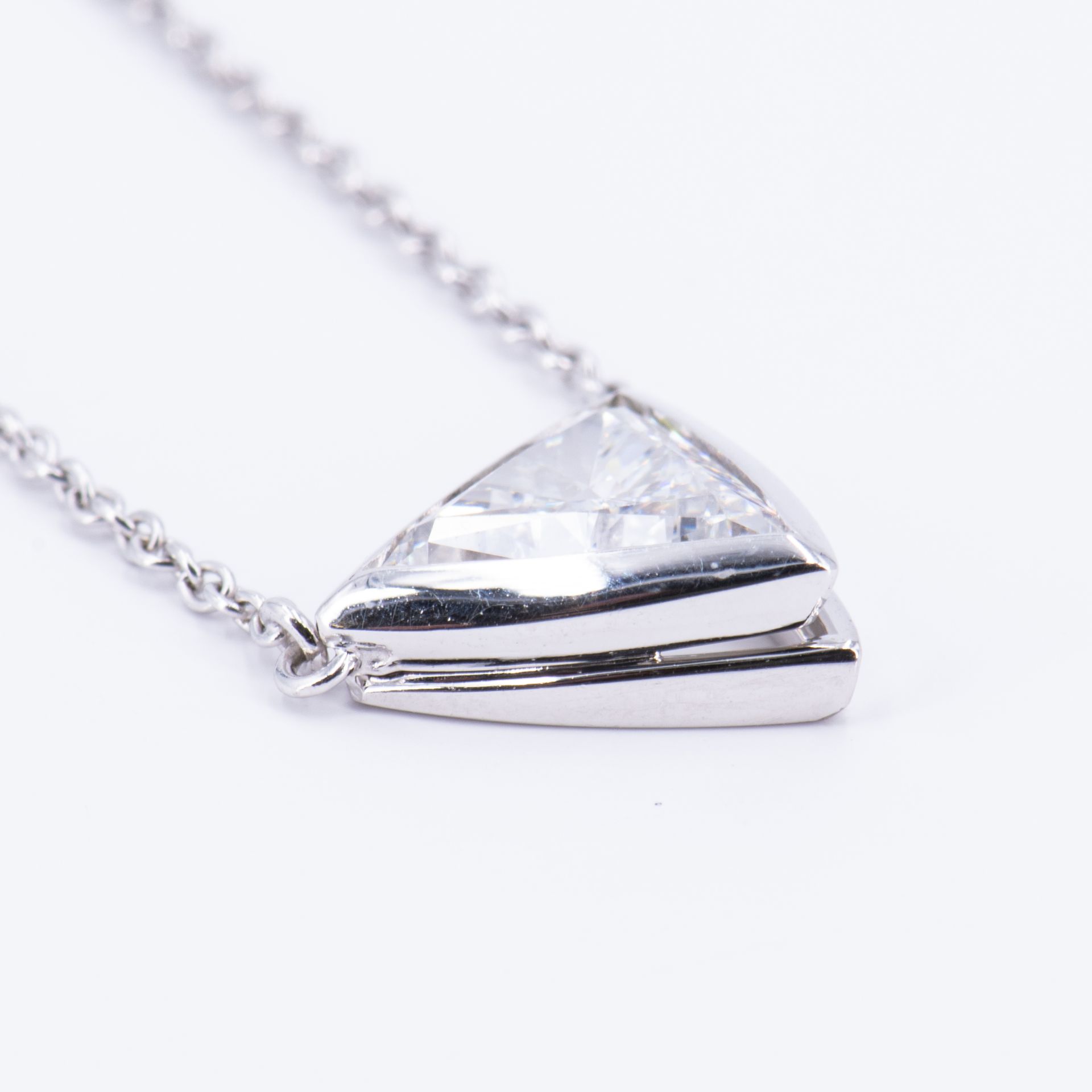 Diamond Pendant Necklace - Image 2 of 4