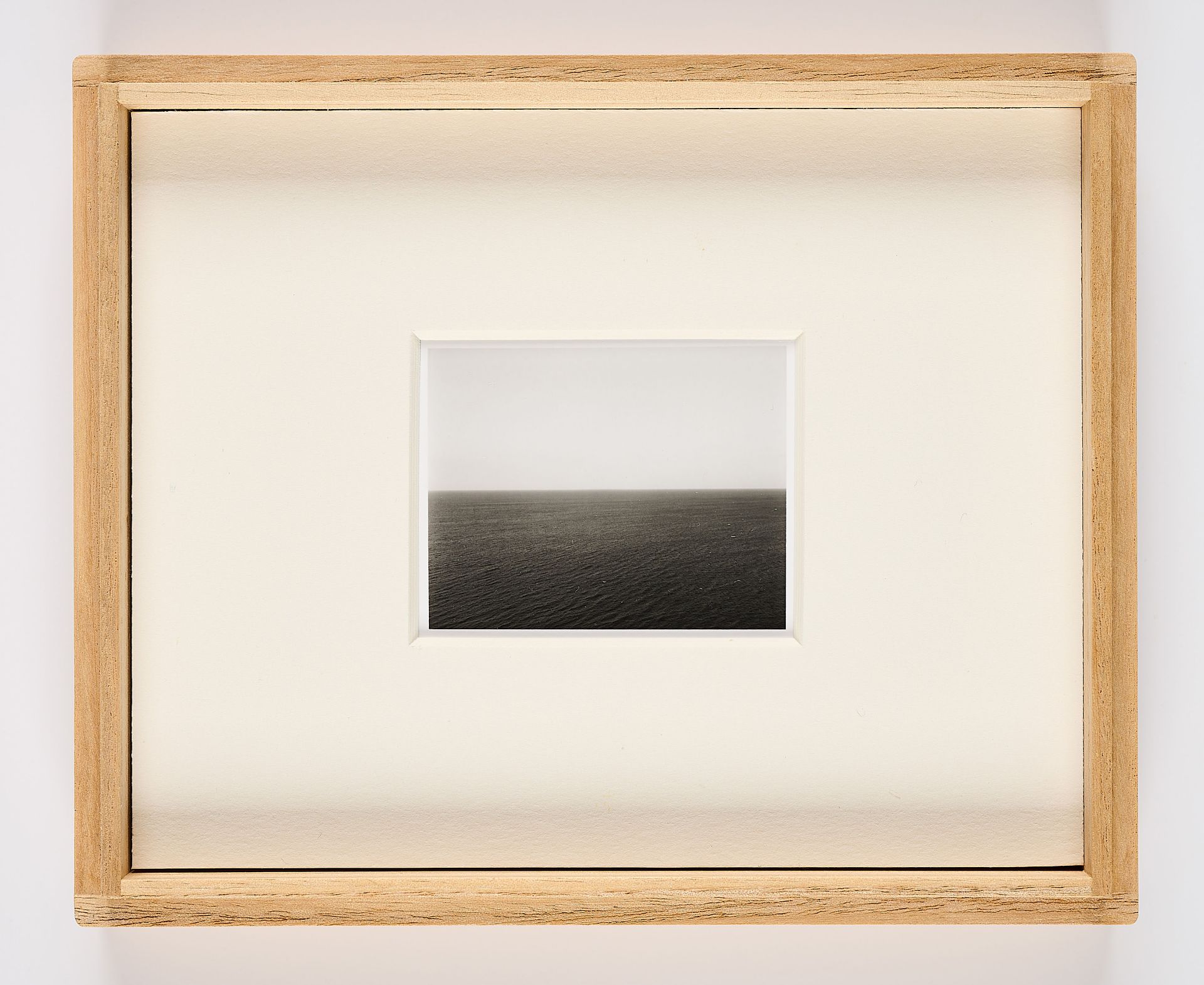 Hiroshi Sugimoto: Day Seascape, English Channel, Weston Cliff (für Parkett 46) - Image 2 of 5