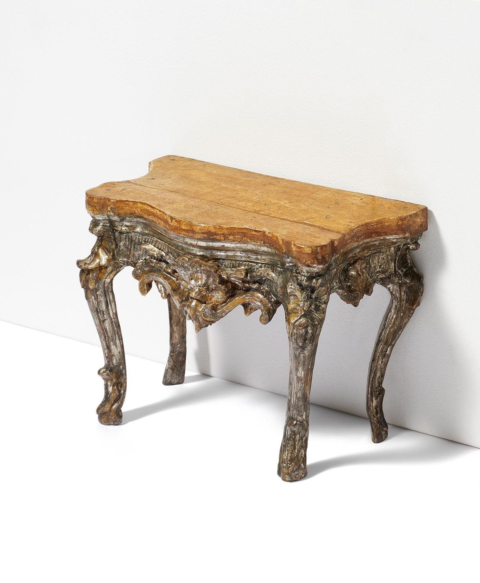 Venice: SMALL WOODEN MINIATURE CONSOLE TABLE WITH TROMPE L'OEUIL MARBLE PLATE