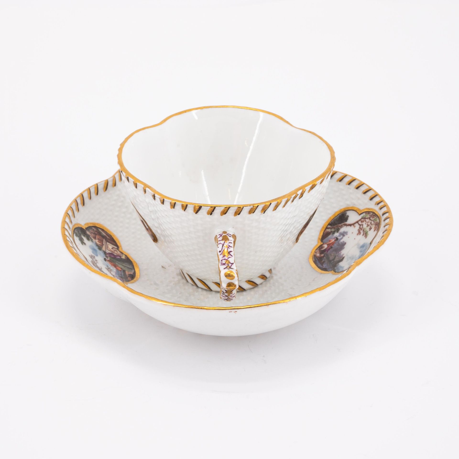 Meissen: PORCELAIN CUP AND SAUCER WITH LANDSCAPE CARTOUCHES AND BASKET WEAVE RELIEF - Image 2 of 7
