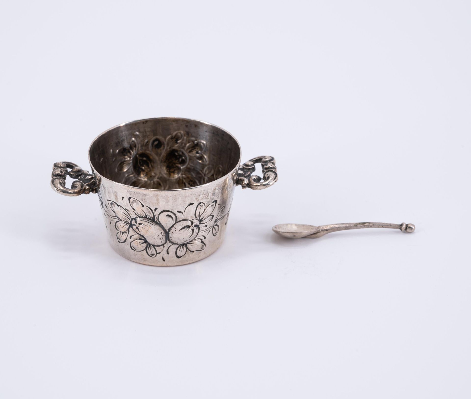 Germany: ENSEMBLE OF SIX SILVER MINIATURE OBJECTS - Image 7 of 8