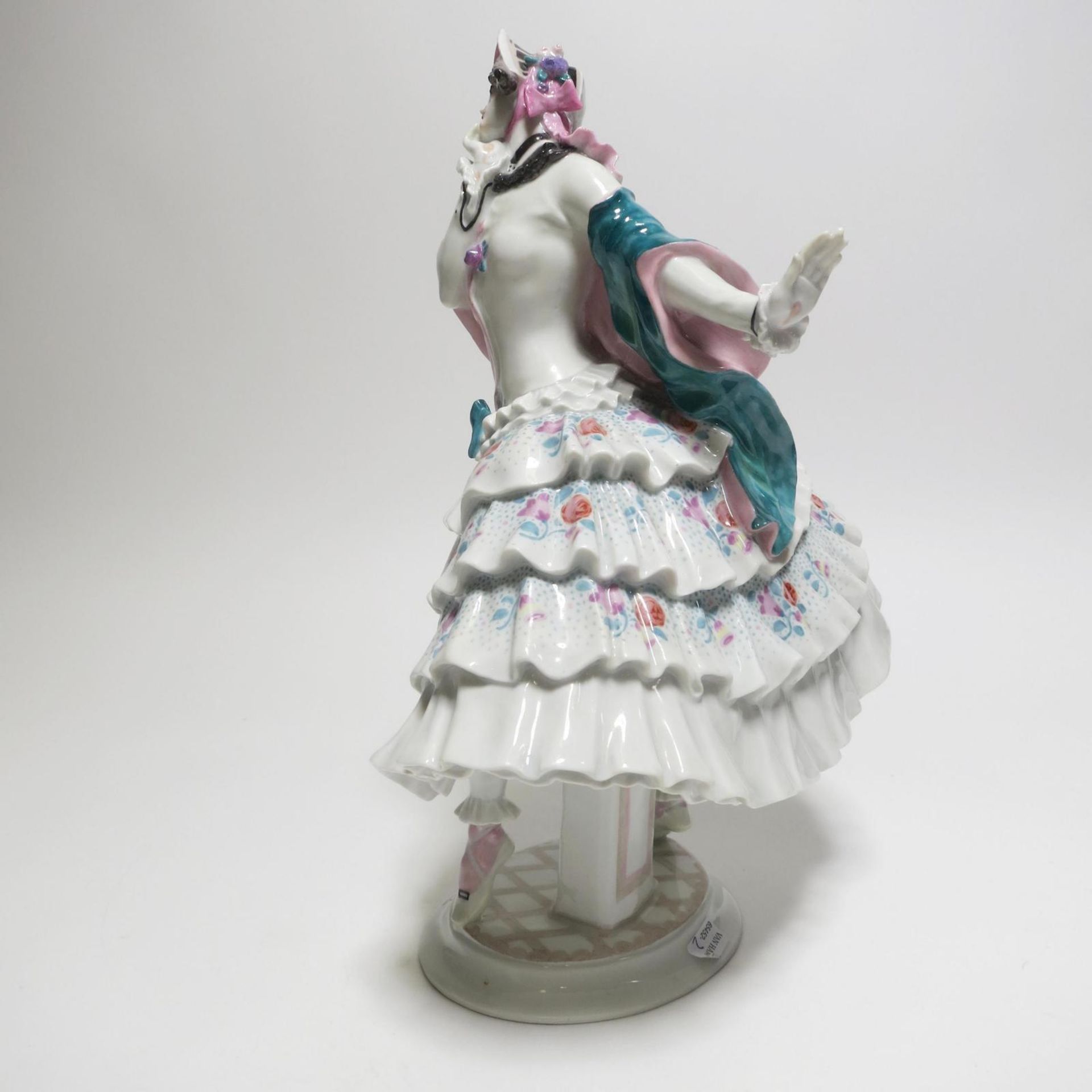 Meissen: PORCELAIN FIGURINES OF THE 'RUSSIAN BALLET' - Image 25 of 49