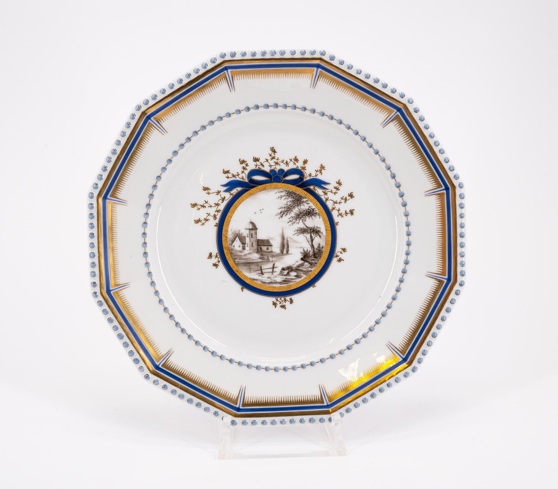 Nymphenburg: LARGE DINNER SERVICE 'ROYAL BAVARIAN' WITH 107 PIECES - Image 9 of 26