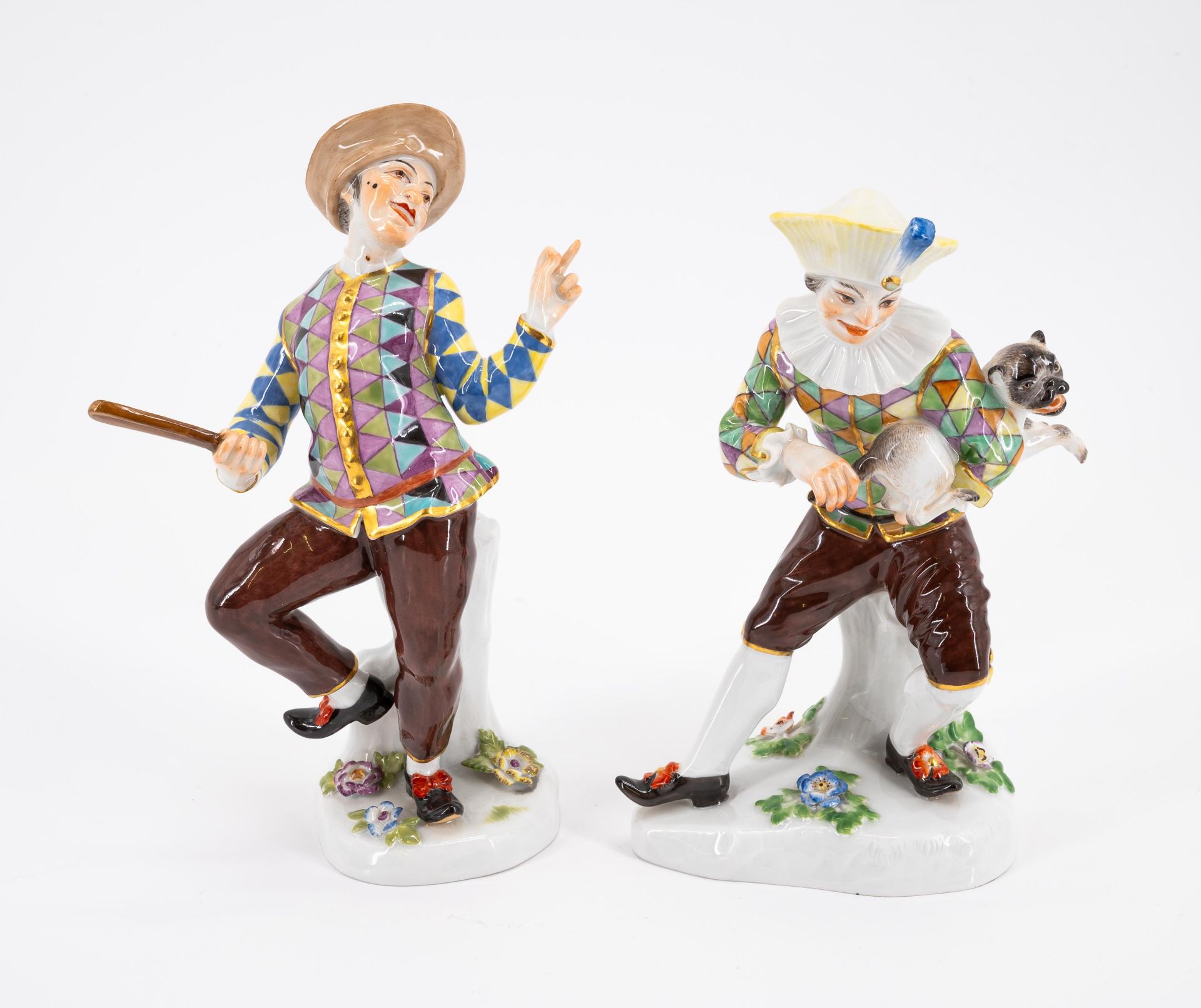 Meissen: FOUR LARGE AND THREE SMALL PORCELAIN FIGURINES FROM THE COMMEDIA DELL'ARTE - Image 8 of 10