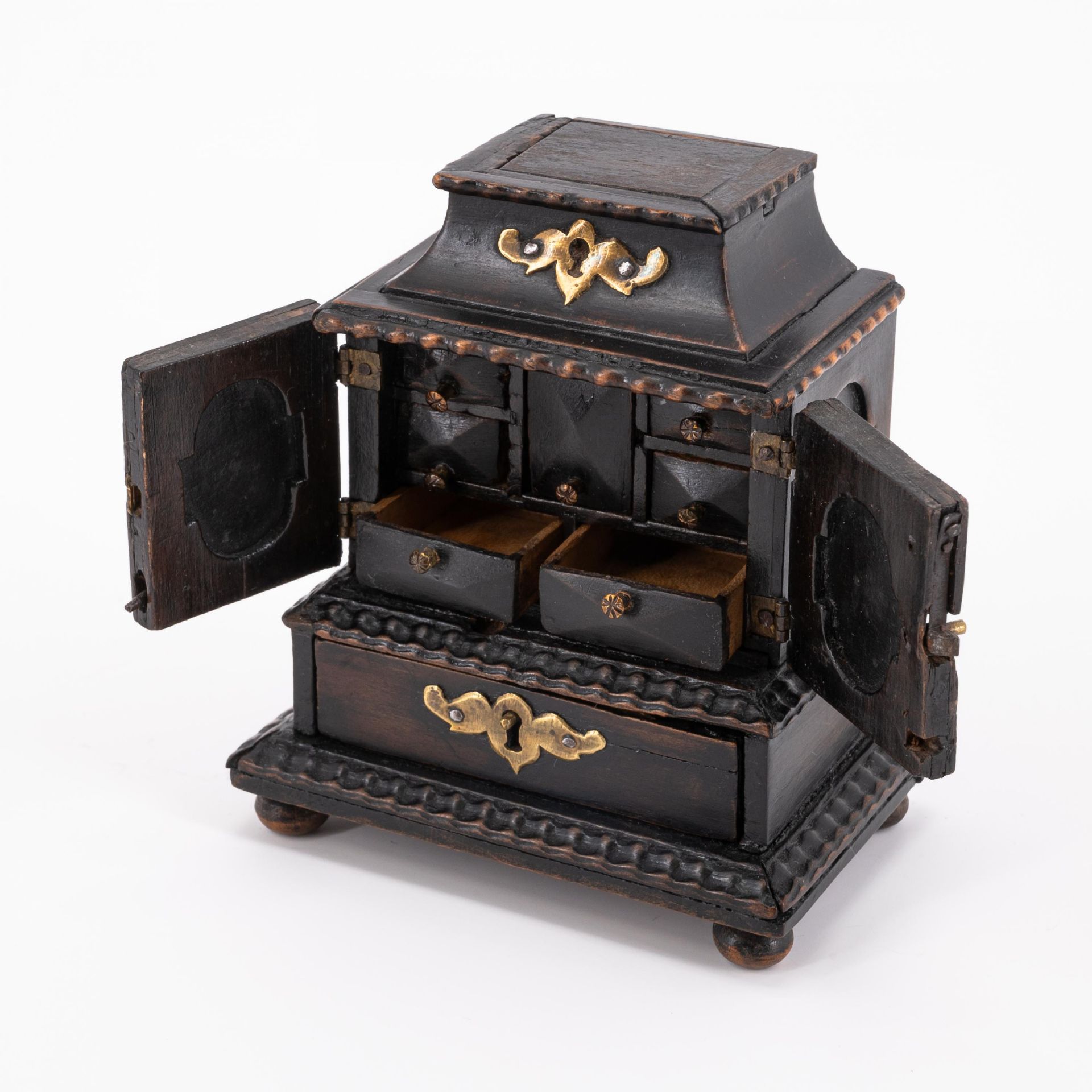 South Germany: MINIATURE FRUITWOOD CABINET ON CHEST - Image 5 of 11