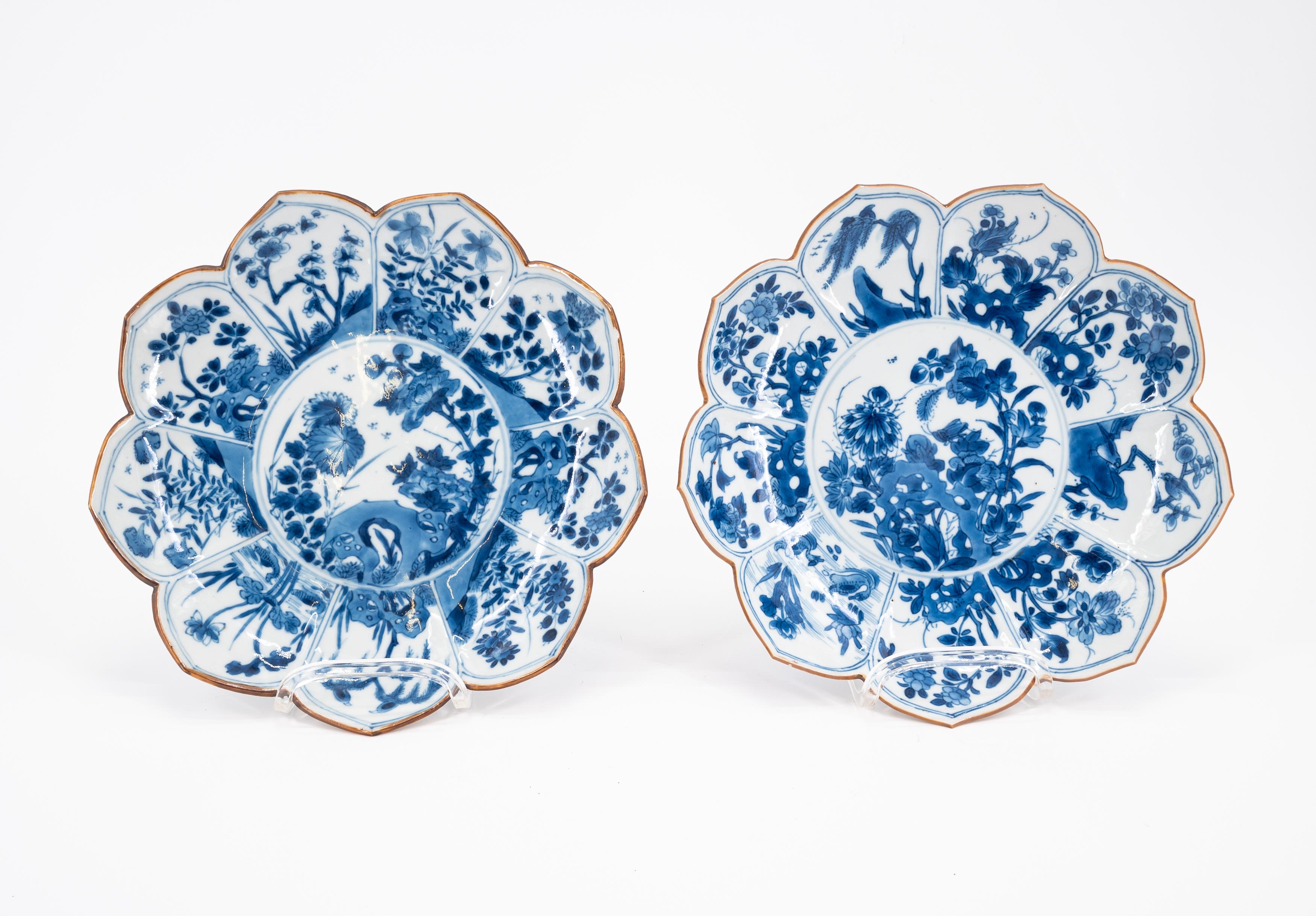 SUITE OF FOUR BLUE-WHITE PLATE WITH FLOWER-SHAPED RIM - Image 2 of 3