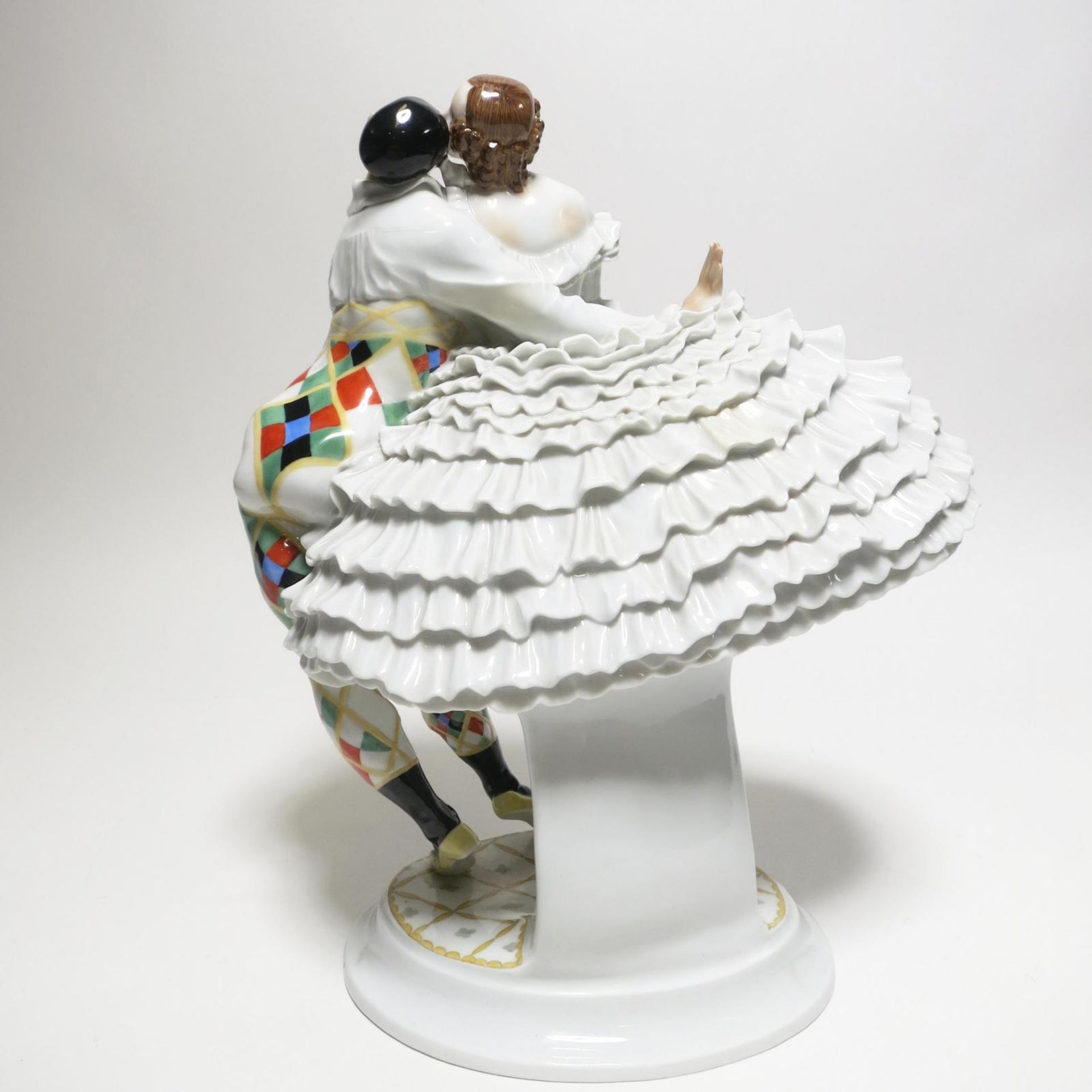 Meissen: PORCELAIN FIGURINES OF THE 'RUSSIAN BALLET' - Image 6 of 49