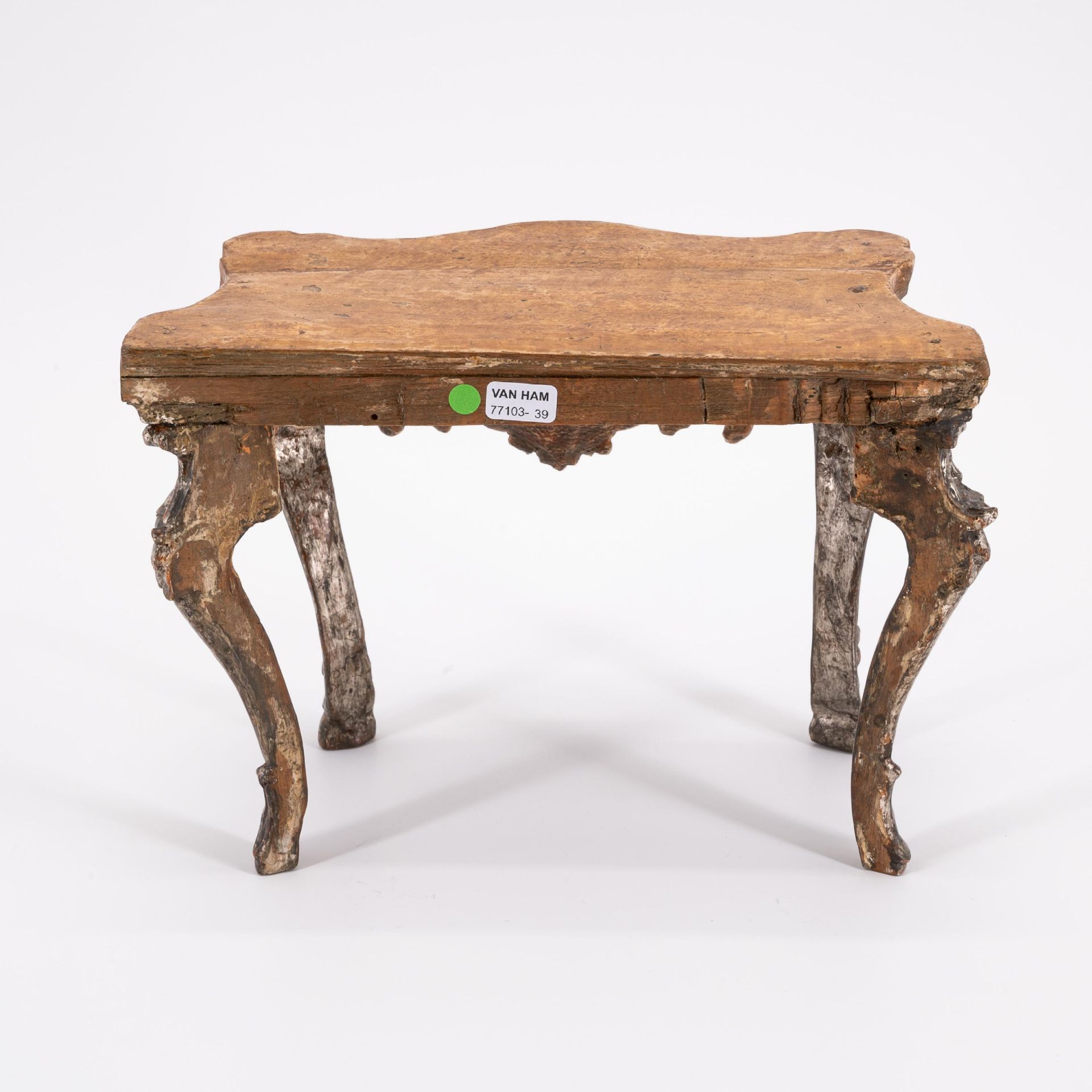 Venice: SMALL WOODEN MINIATURE CONSOLE TABLE WITH TROMPE L'OEUIL MARBLE PLATE - Image 5 of 6