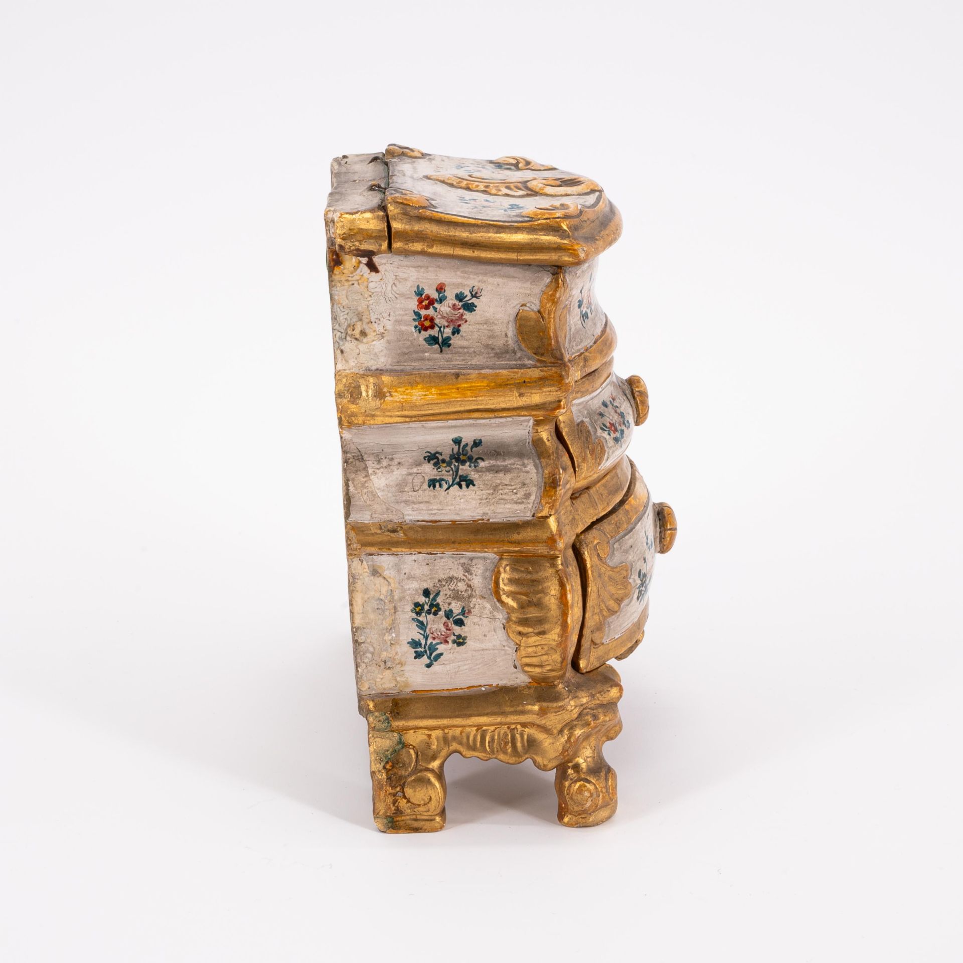 POLYCHROMED WOODEN MINIATURE ROCOCO CHEST OF DRAWERS - Image 6 of 7