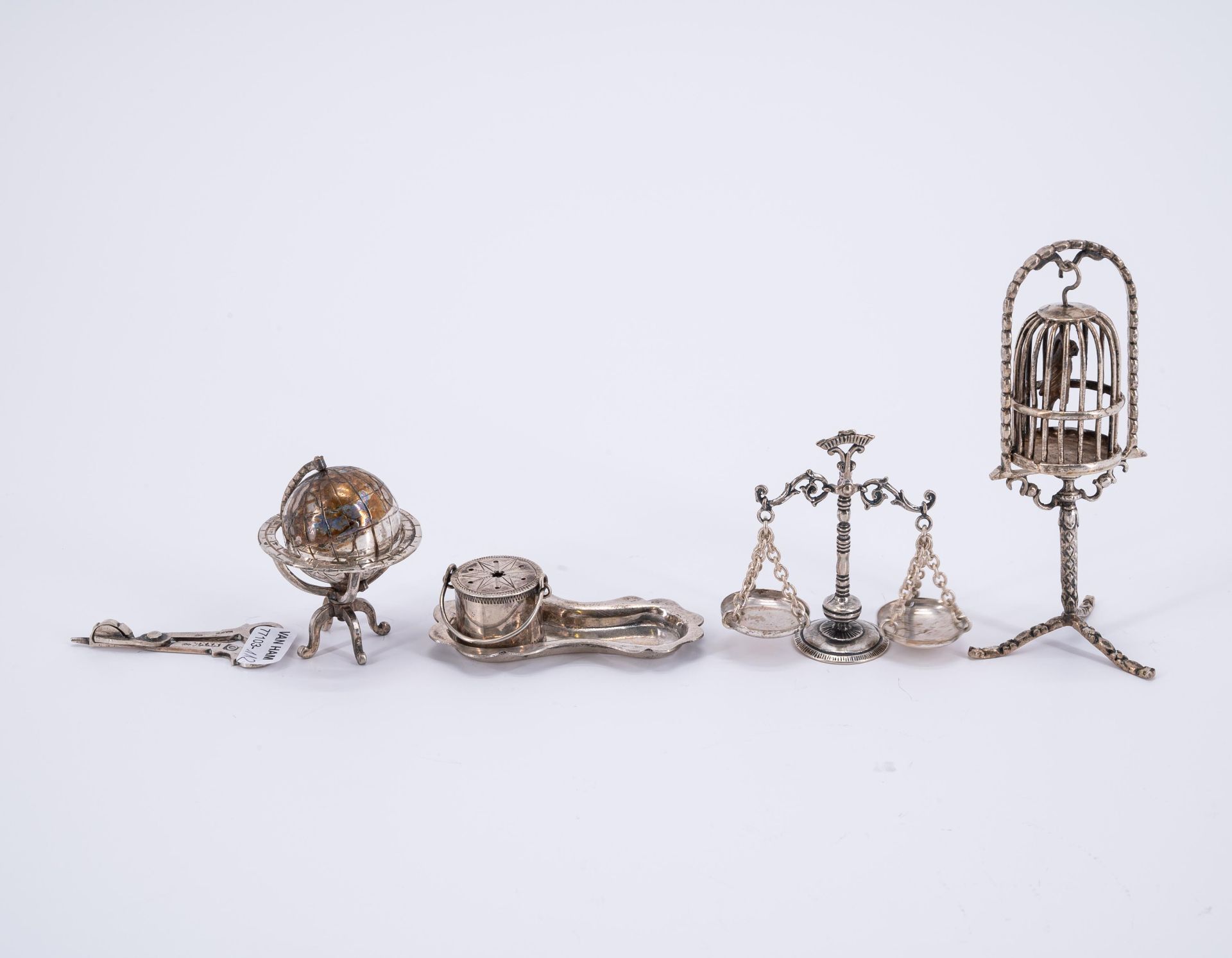 ENSEMBLE OF NINE SILVER MINIATURE OBJECTS - Image 6 of 6