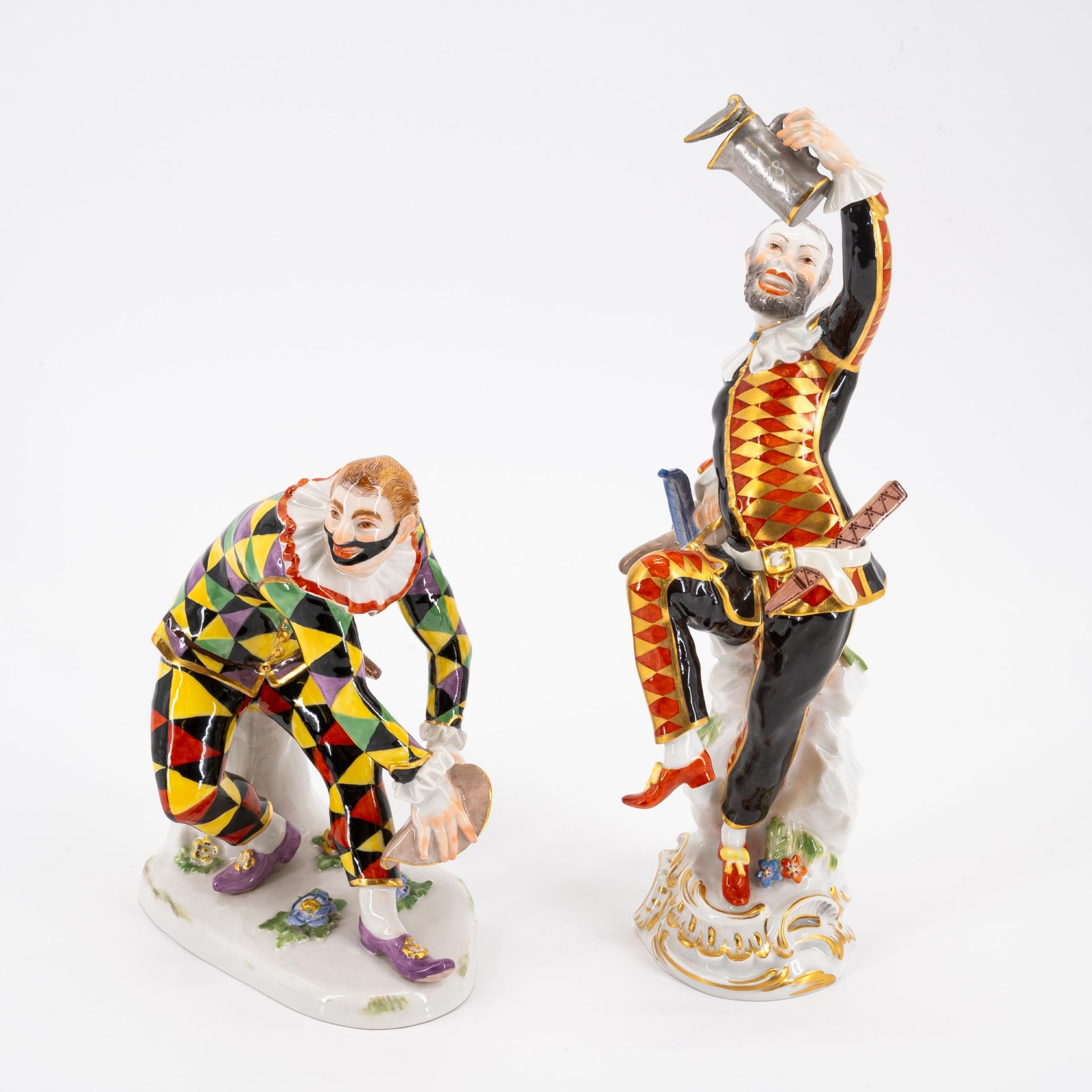 Meissen: FOUR LARGE AND THREE SMALL PORCELAIN FIGURINES FROM THE COMMEDIA DELL'ARTE - Image 5 of 10