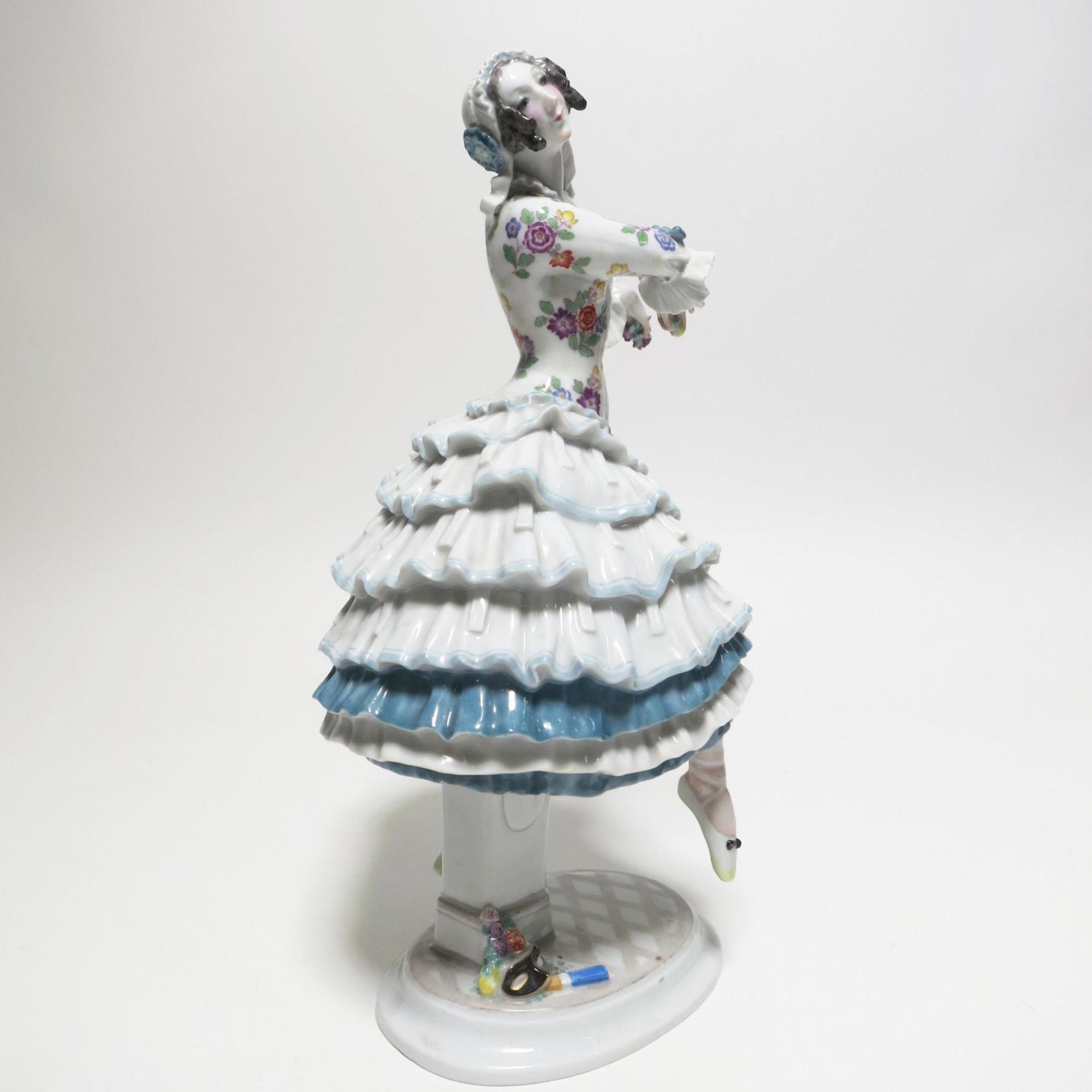 Meissen: PORCELAIN FIGURINES OF THE 'RUSSIAN BALLET' - Image 19 of 49