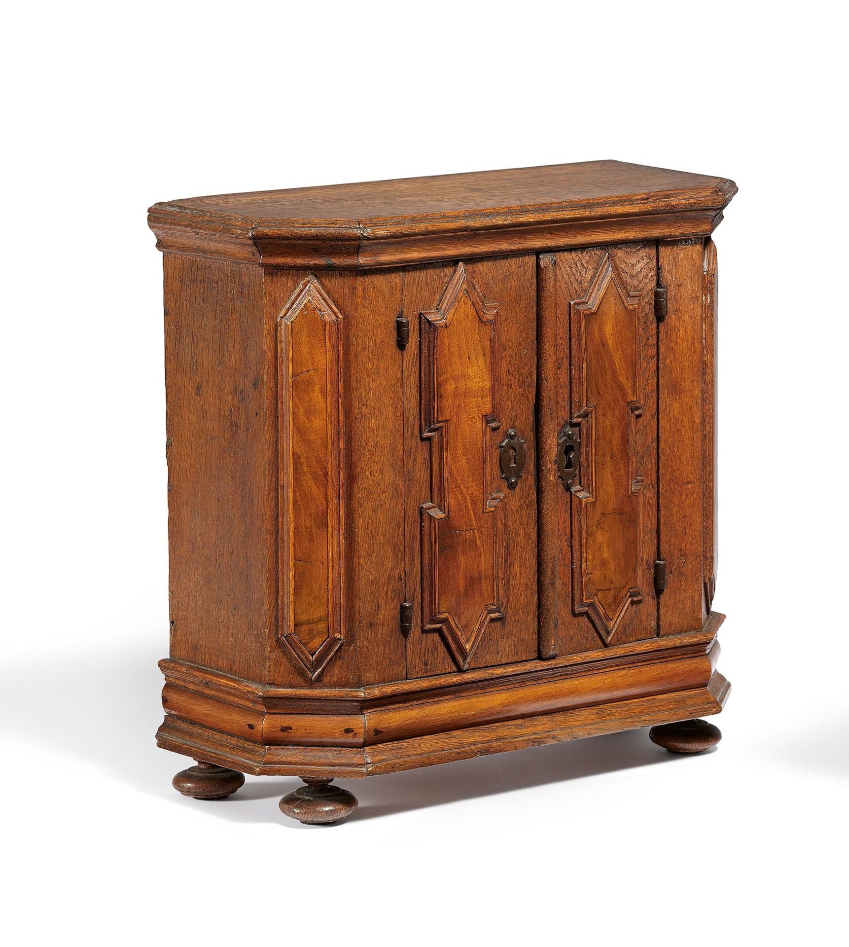 Wohl Franken: MINIATURE OAK BAROQUE CABINET