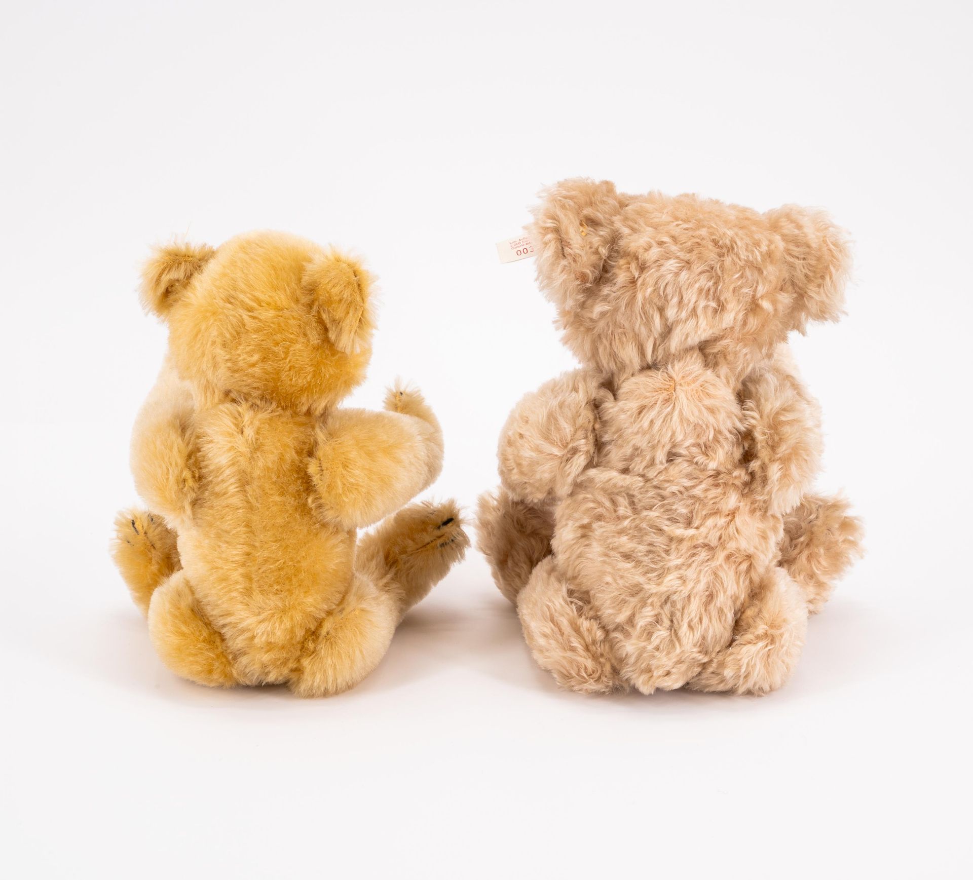 Steiff: TWO STEIFF BEARS FROM COLLECTORS EDITIONS MADE OF MOHAIR PLUSH, WOOL AND GLASS - Image 3 of 8