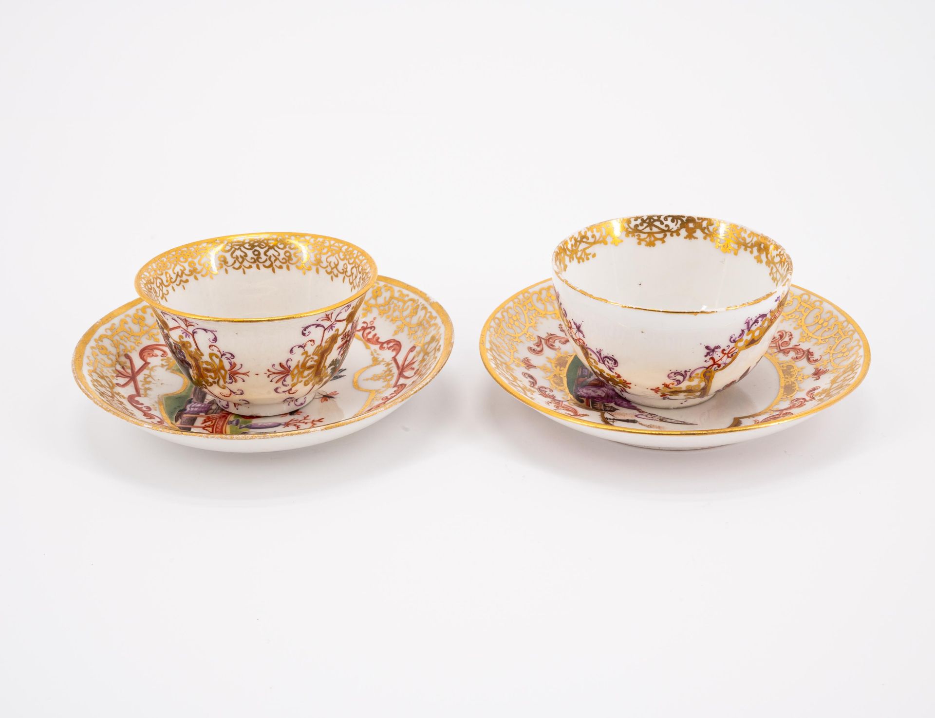Meissen: TWO PORCELAIN TEA BOWLS AND SAUCERS WITH EARLY CHINOISERIES - Image 2 of 6