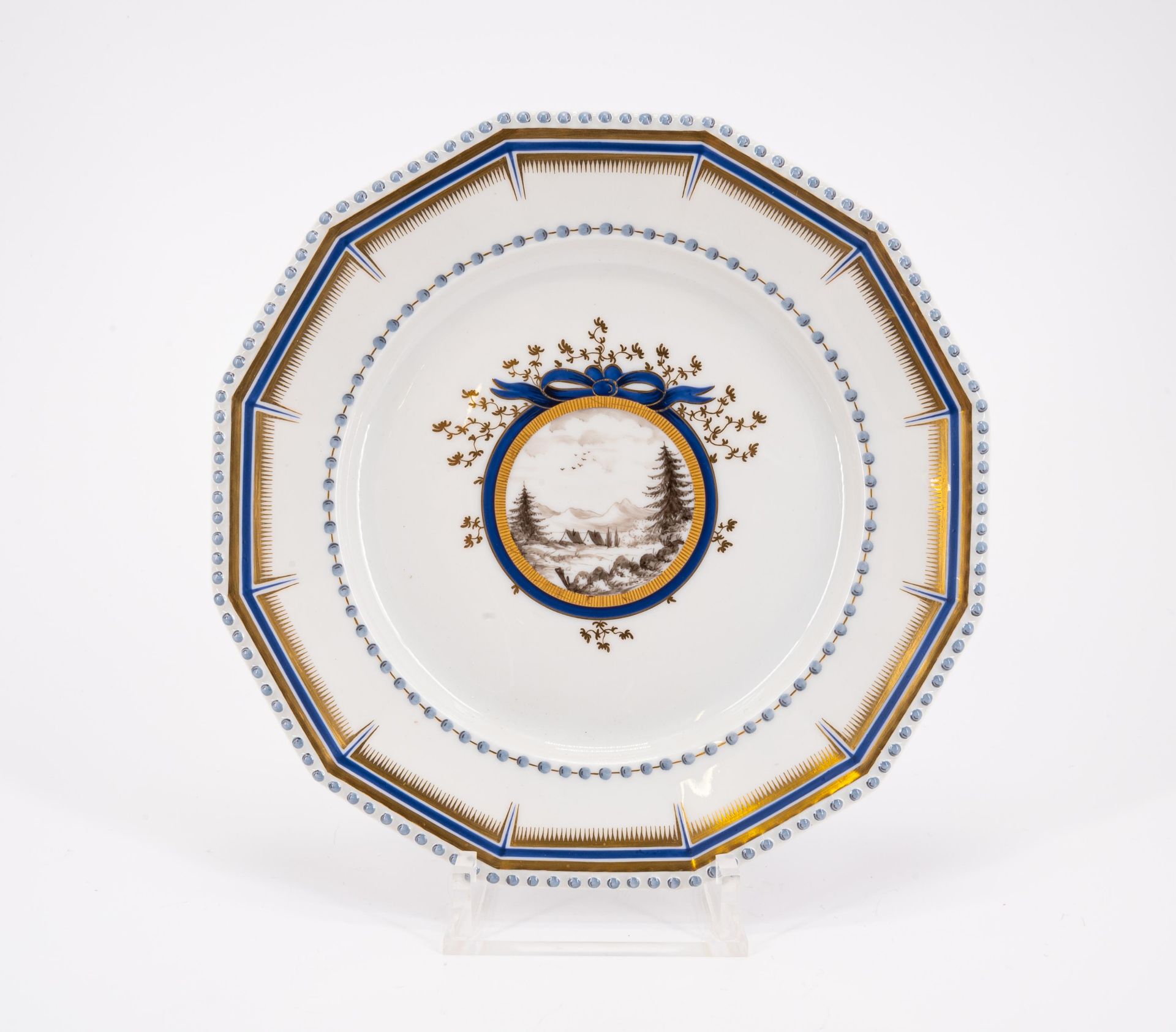 Nymphenburg: LARGE DINNER SERVICE 'ROYAL BAVARIAN' WITH 107 PIECES - Image 7 of 26