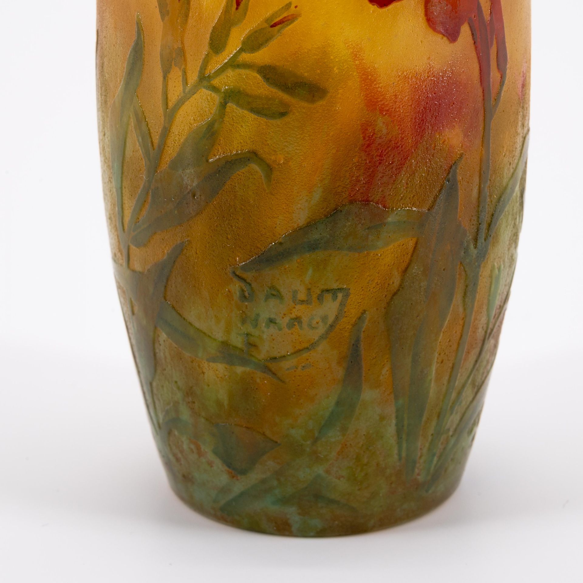 Daum Frères: SMALL GLASS VASE WITH FLOWER DECOR - Image 7 of 7