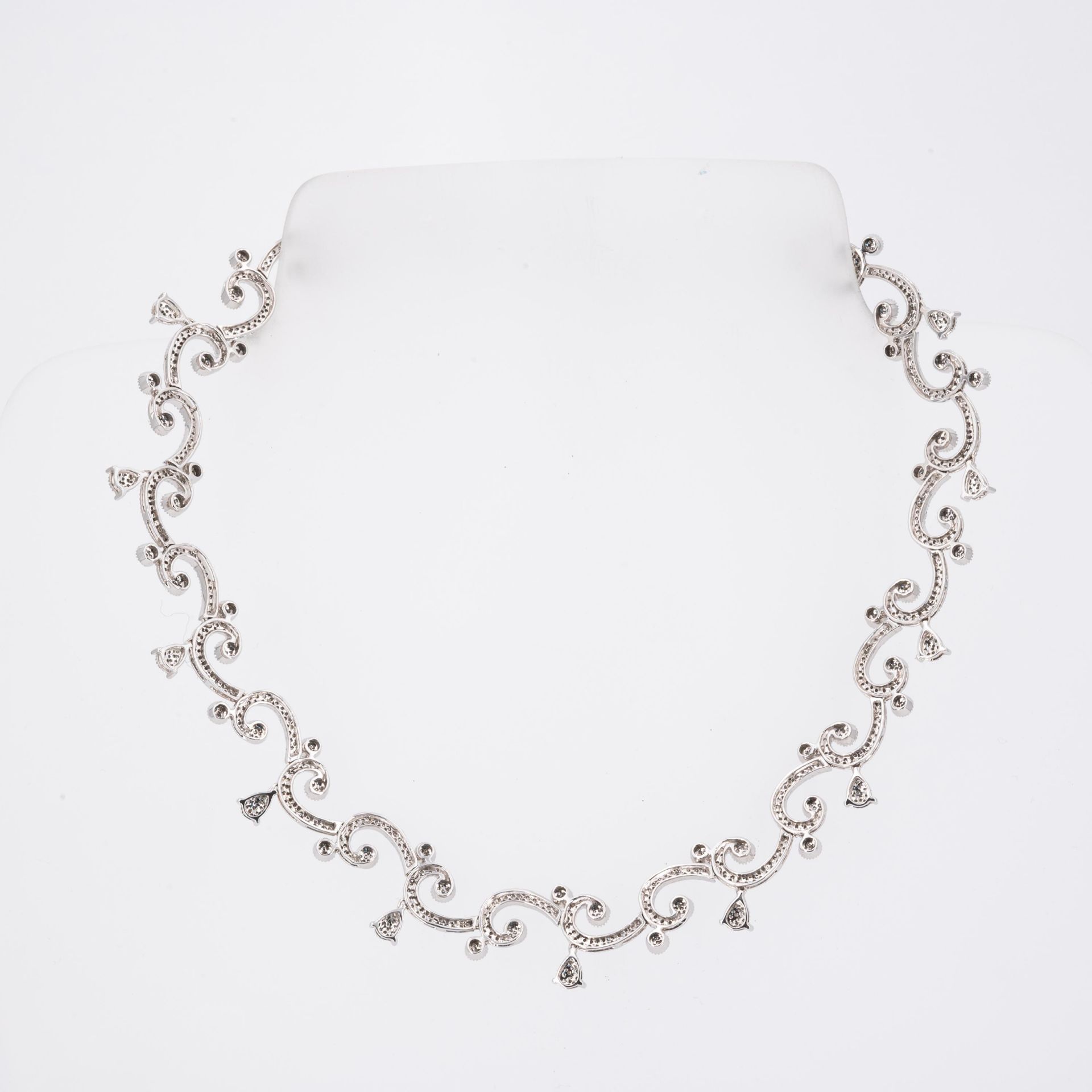 Diamond-SetNecklace and Bracelet - Image 2 of 5