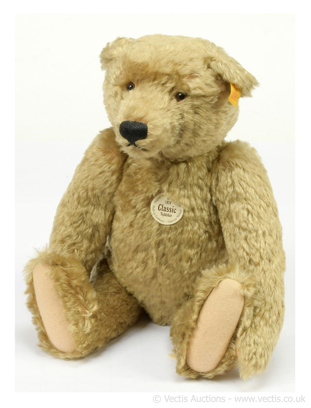 Steiff Classic Teddybar 1920 replica, yellow tag