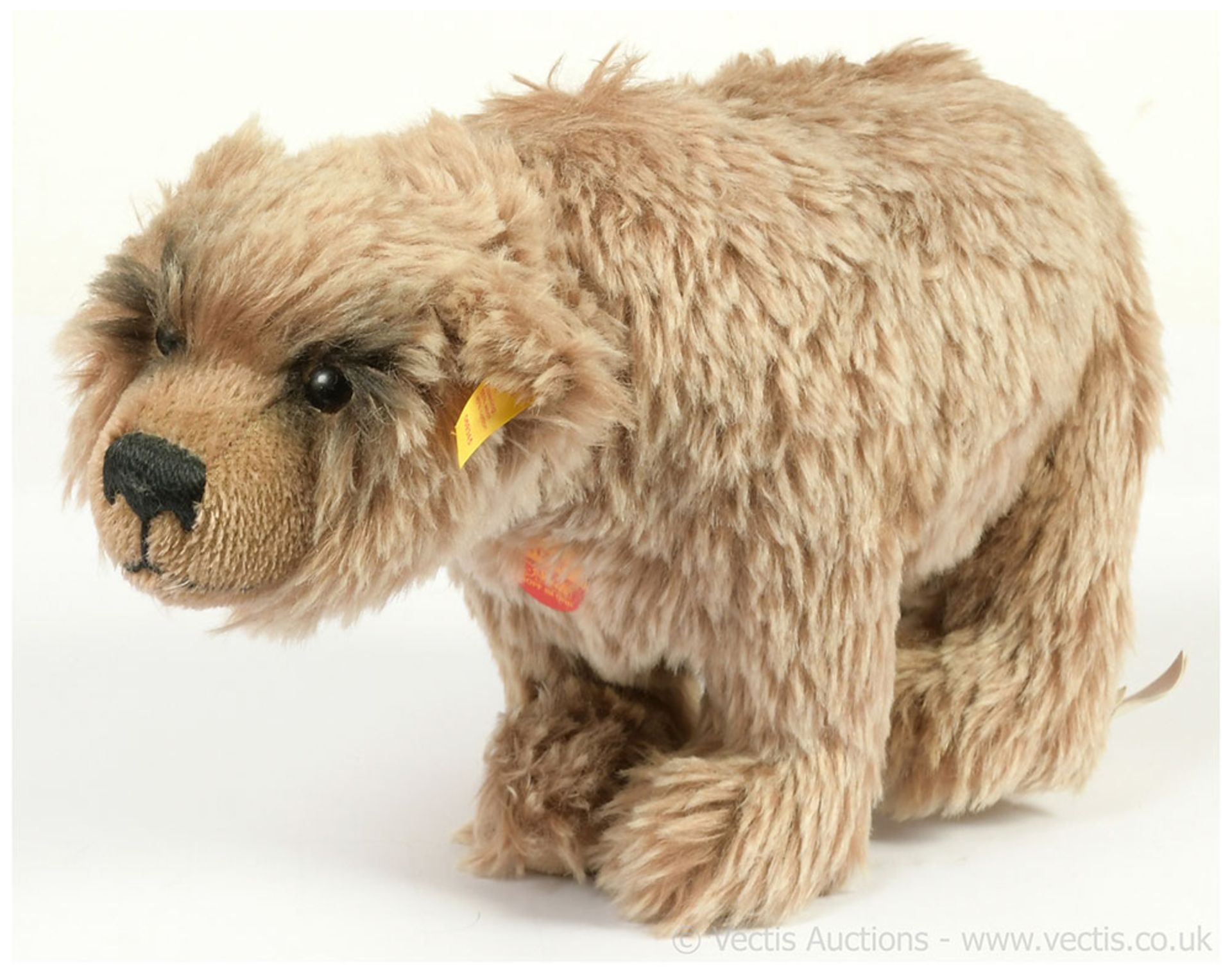 Steiff Grizzly bear, yellow tag 069345, brown