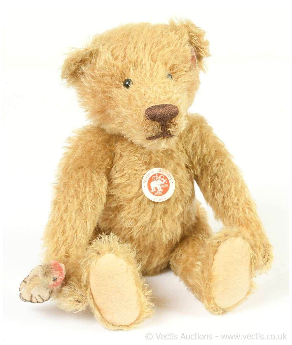Steiff Romance teddy bear, white tag 037535