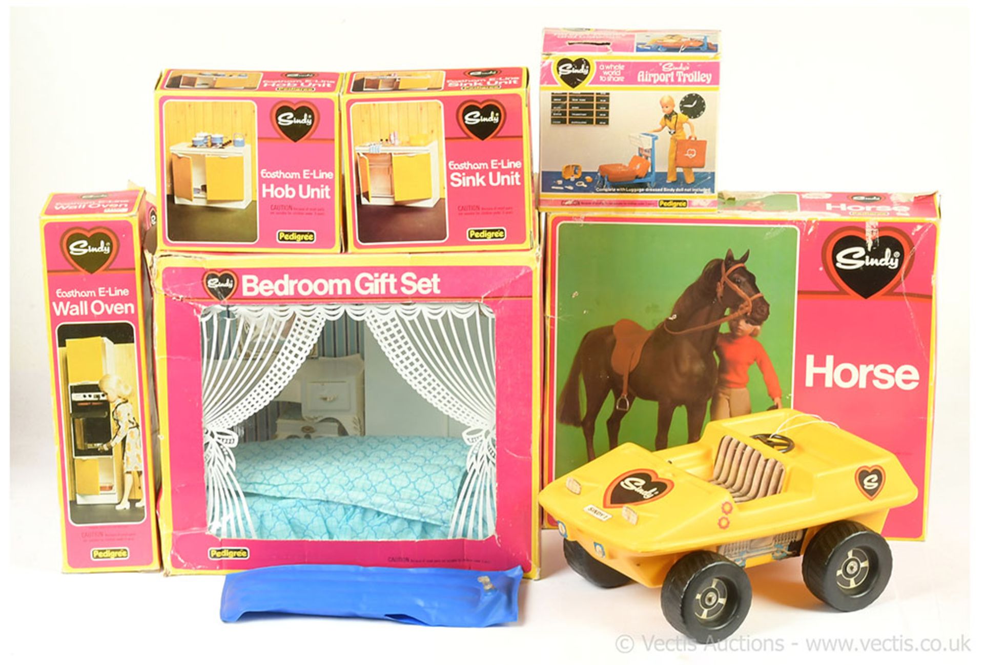 QTY inc Pedigree Sindy vintage furniture