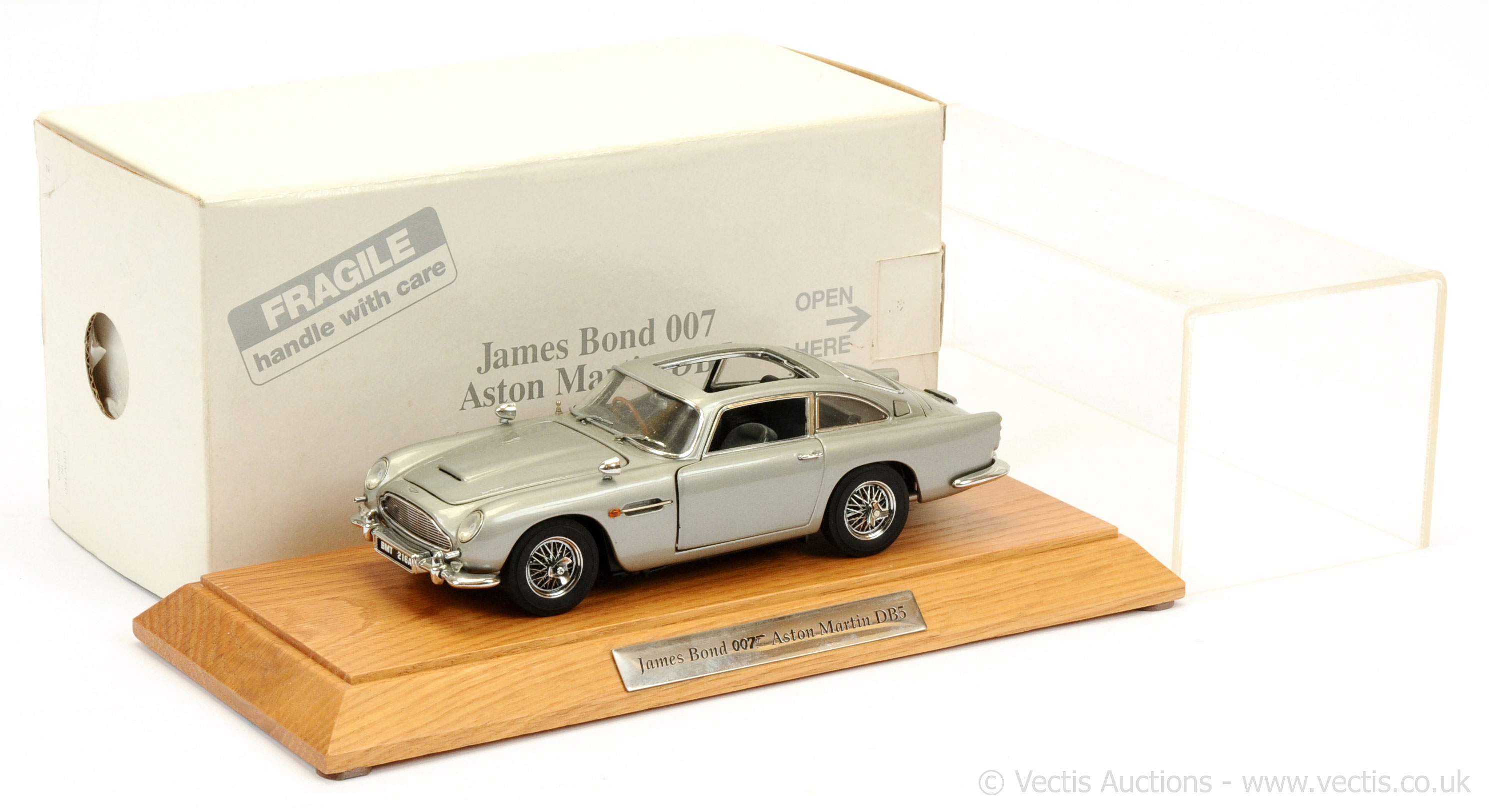 Danbury Mint - "James Bond" - (1/24th scale)