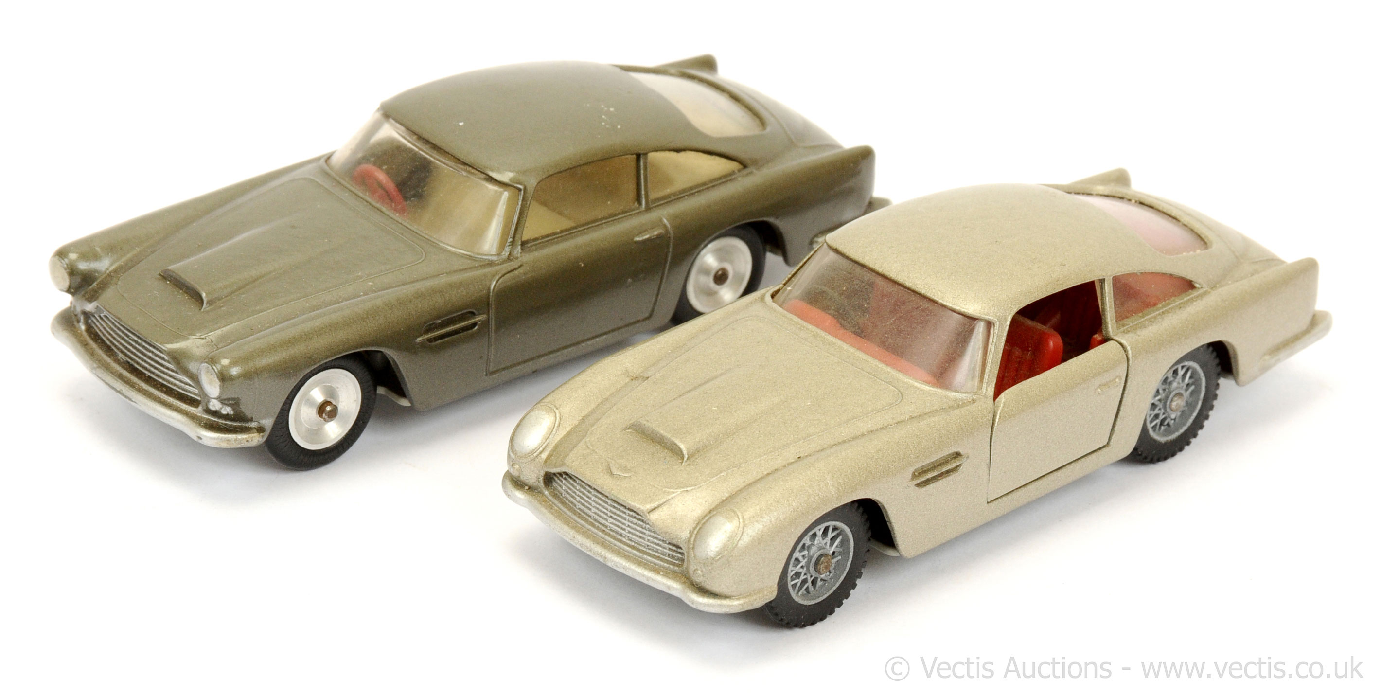 PAIR inc Solido unboxed (1) Aston Martin DB4