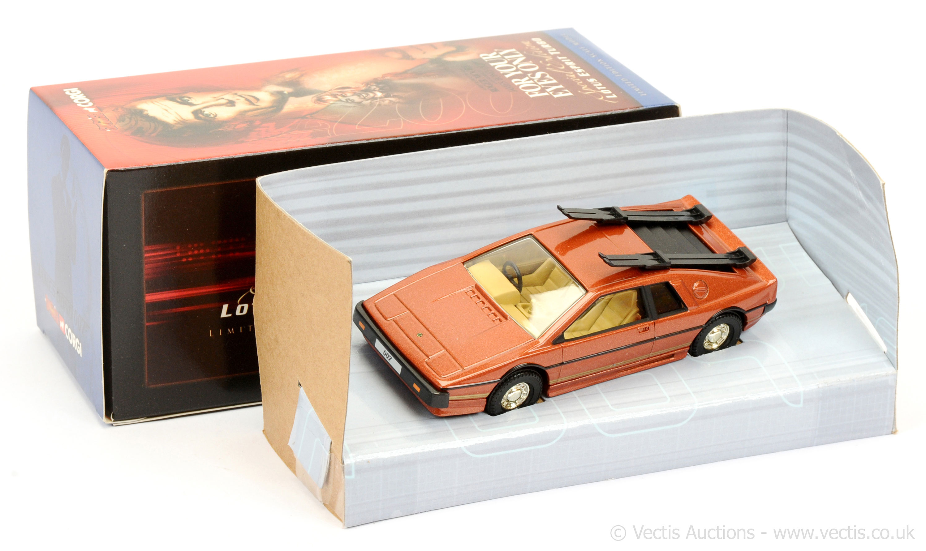 Corgi - "James Bond" - Lotus Esprit Turbo