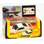 Corgi 1362 "James Bond" - Little & Large Lotus