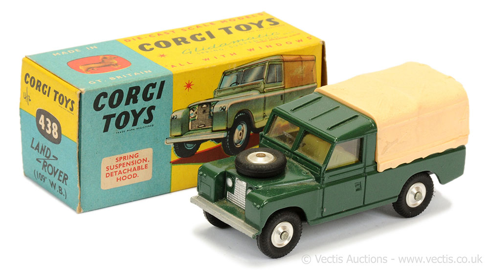 Corgi 438 Land Rover (109WB) - green, cream