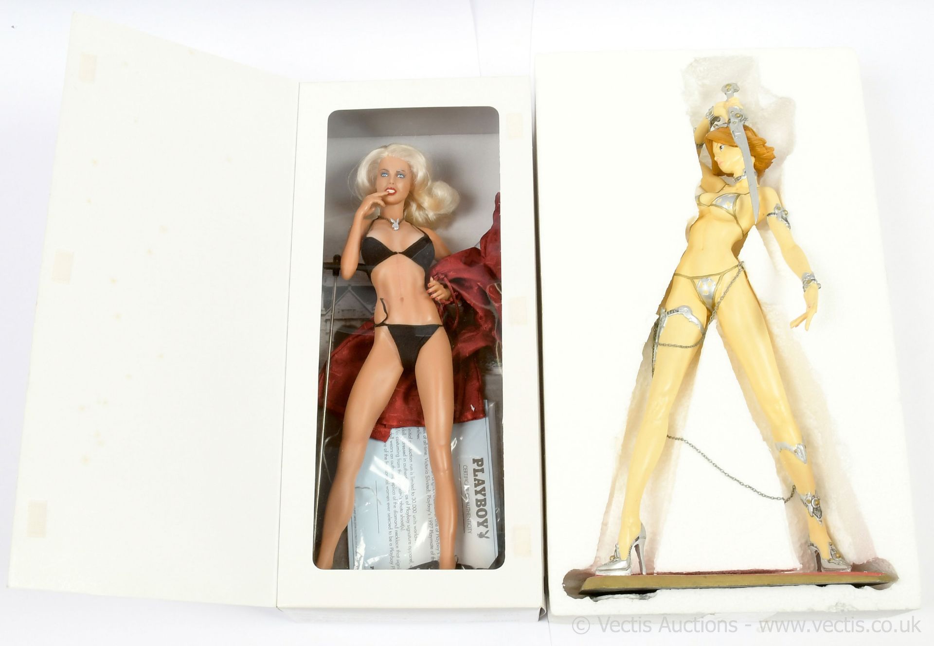 PAIR inc SOTA Playboy Victoria Silvstedt 15"