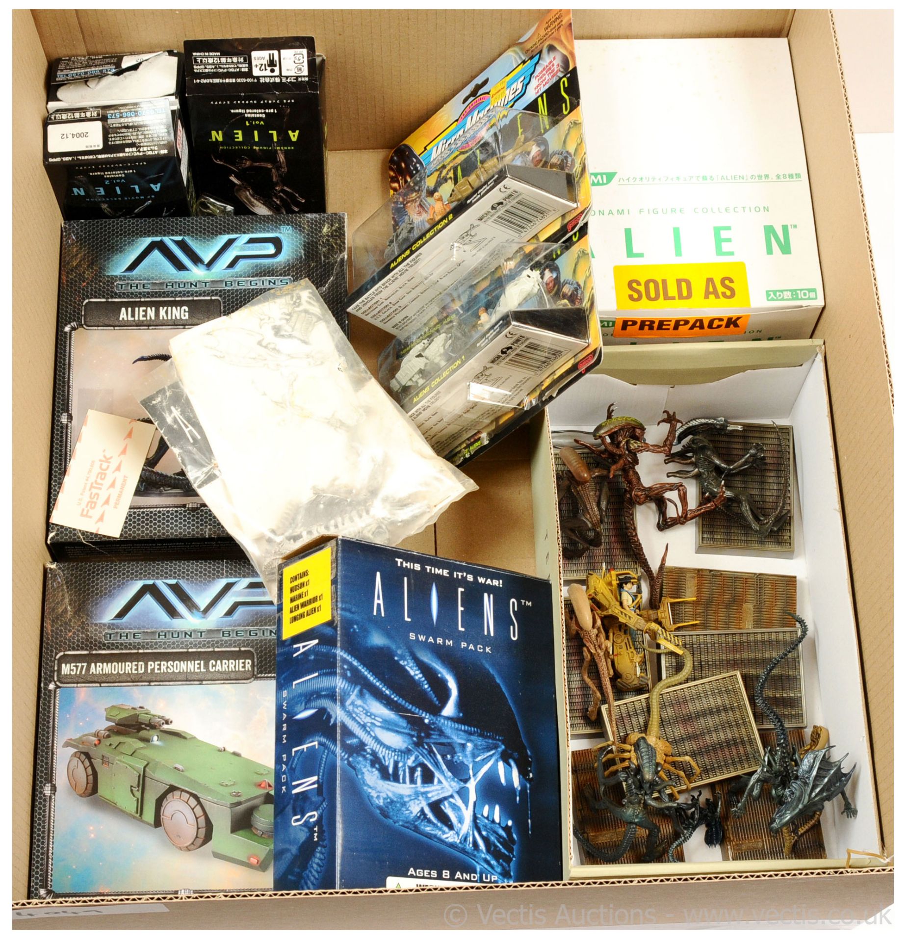 QTY inc Quantity of Alien Gaming Collectables
