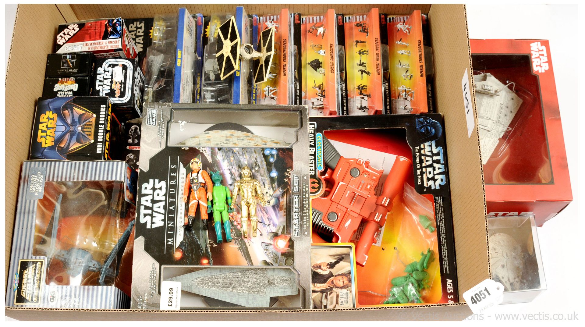 QTY inc Quantity of Star Wars collectables