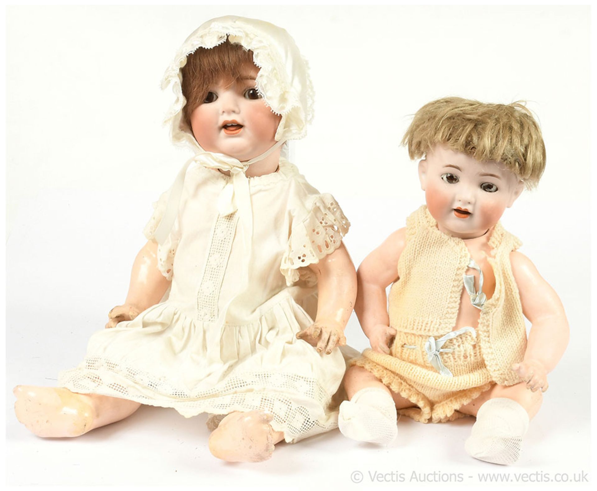 PAIR inc Vintage / antique bisque dolls, pair