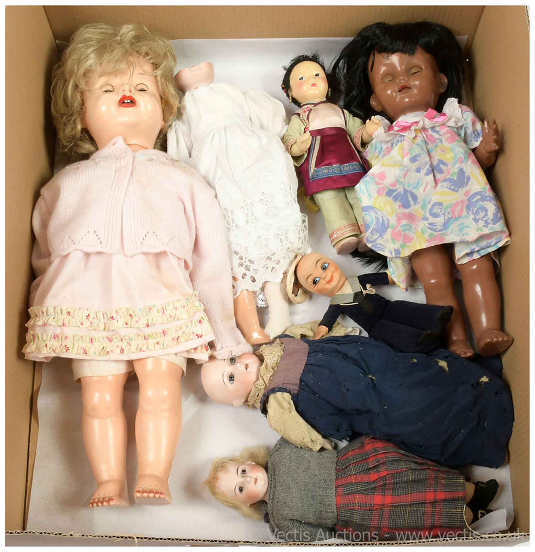 GRP inc Collection of antique and vintage dolls