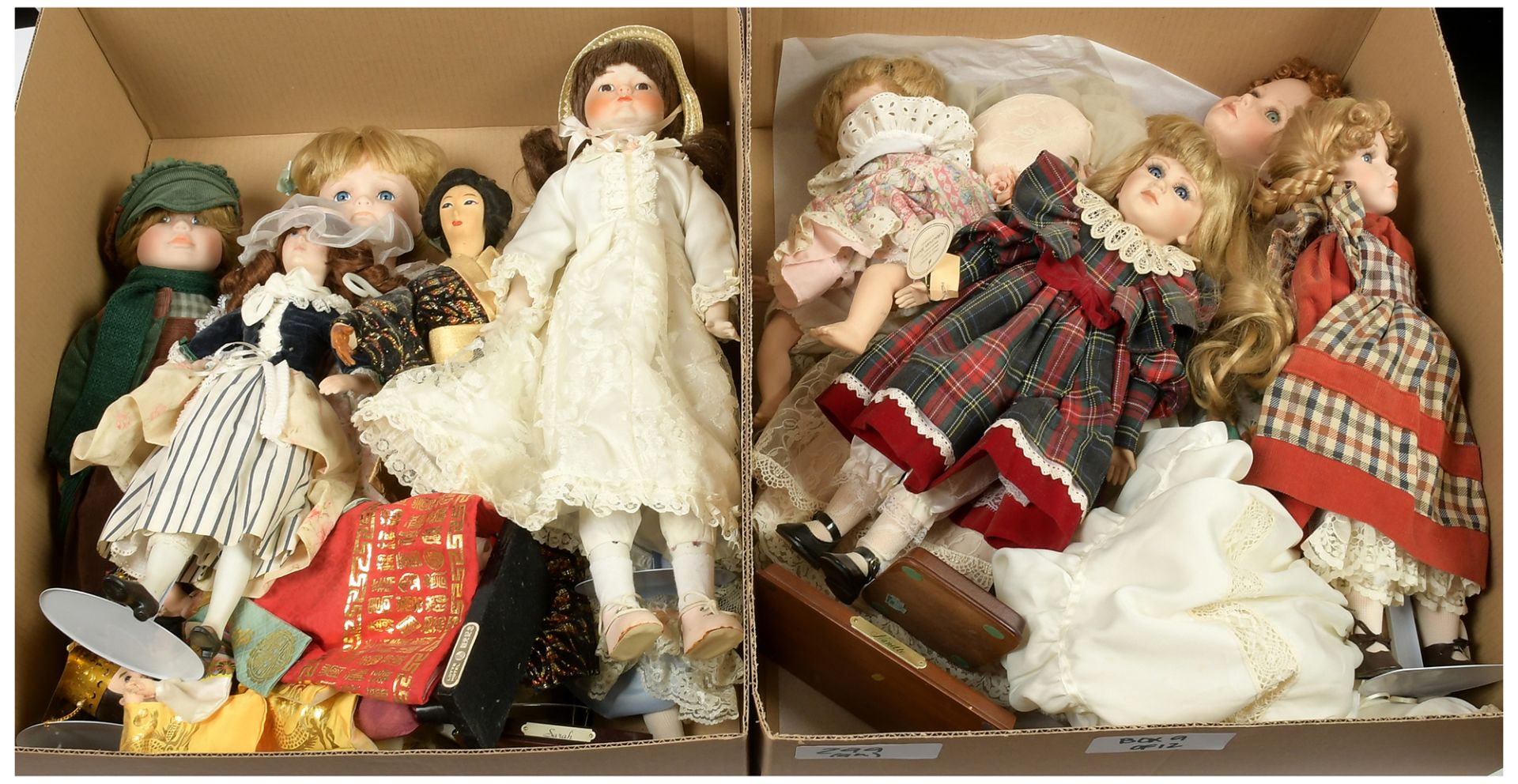 Collection of modern bisque dolls, (1) Franklin - Bild 5 aus 6