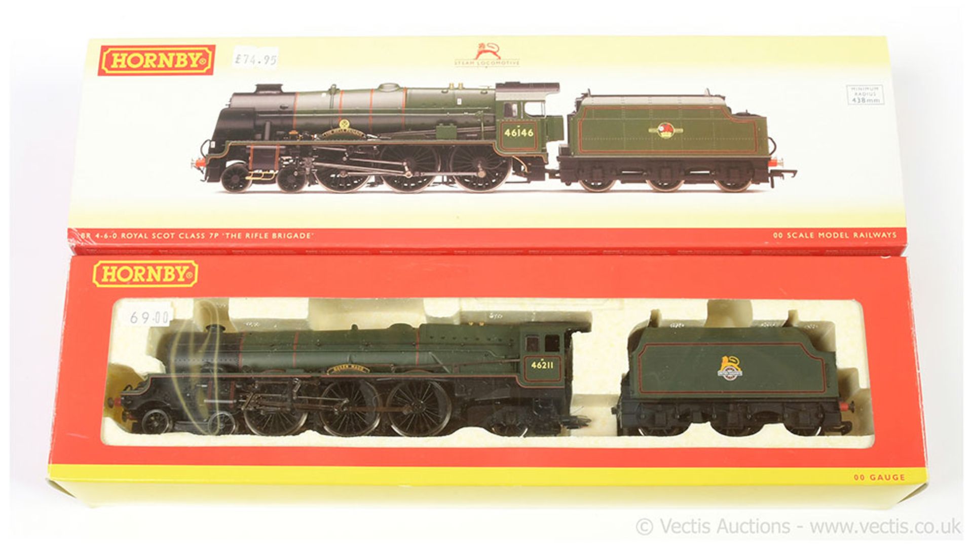 PAIR inc Hornby (China) BR lined green Steam