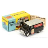 Corgi 421 Bedford "Evening Standard" Delivery