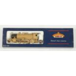 Bachmann OO Gauge 32-255A 2-8-0 Desert Sand