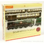 Hornby (China) R2300 "Bournemouth Belle" Train