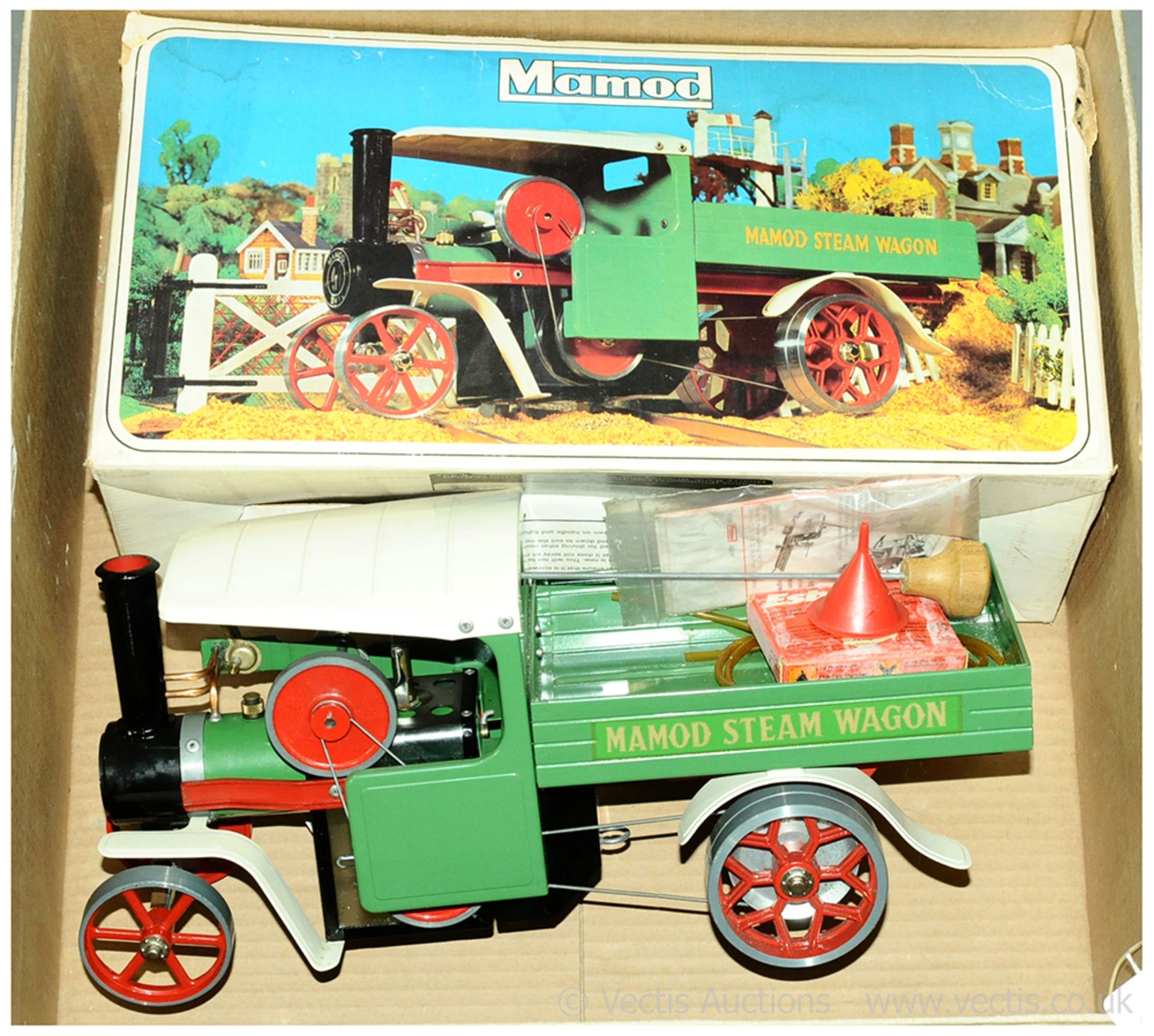 Mamod SW1 Steam Wagon, green & white