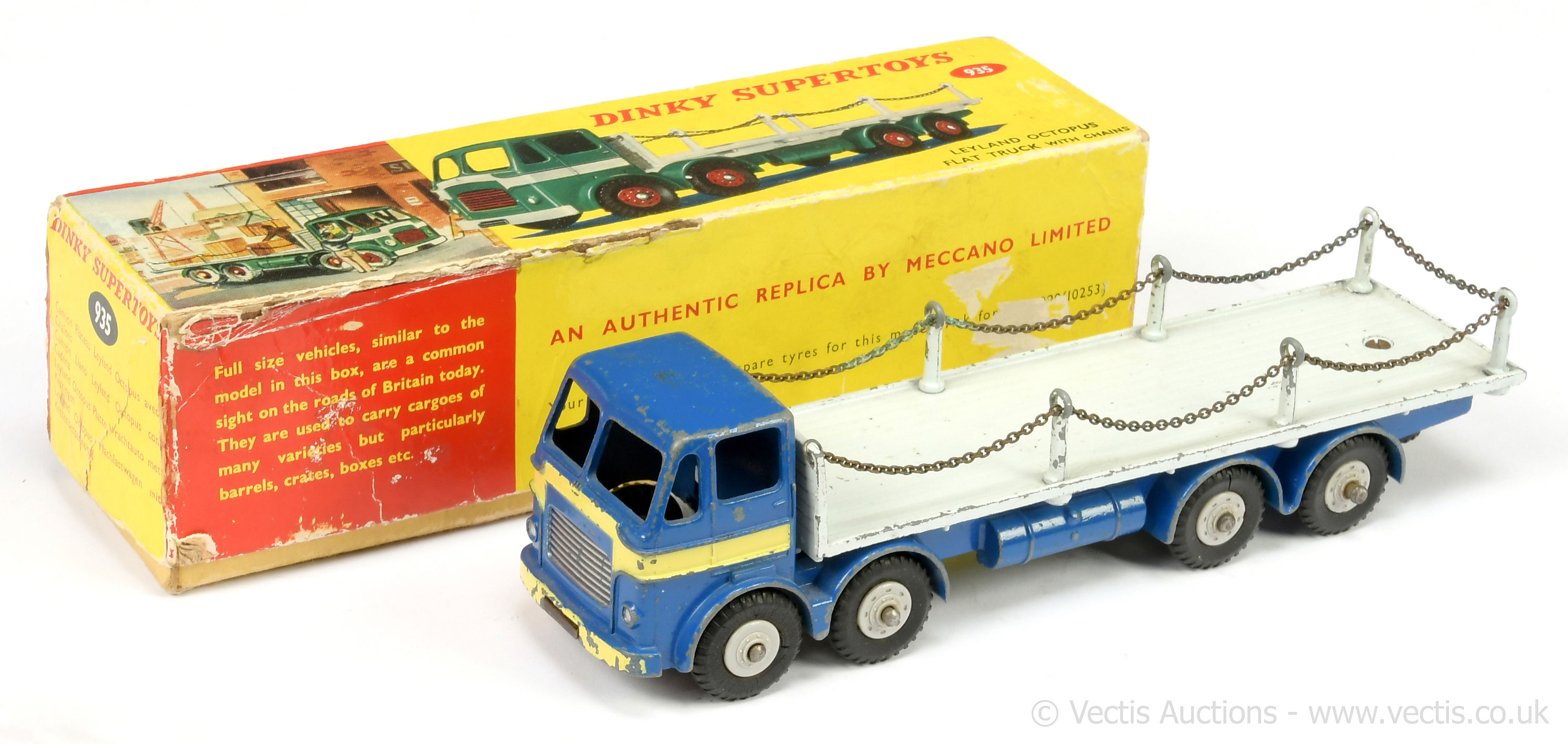 Dinky 935 Leyland Octopus Flat Truck with Chains