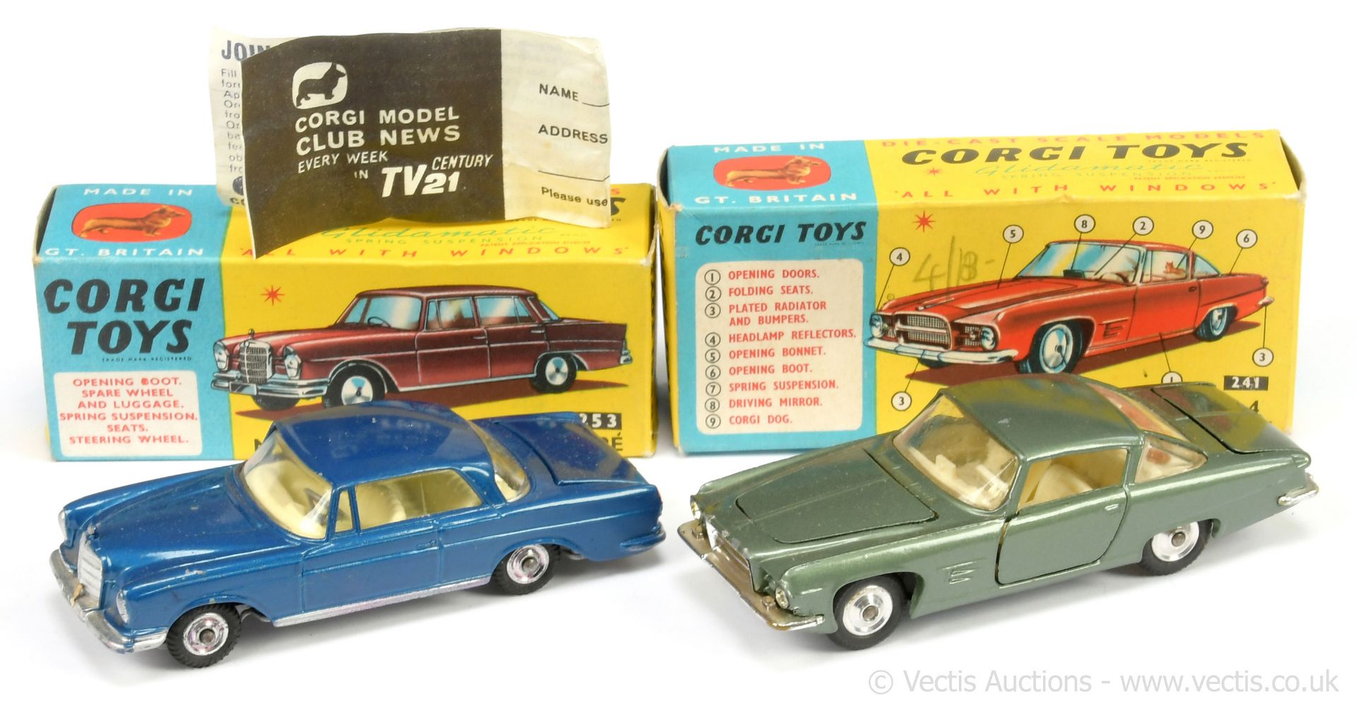 PAIR inc Corgi 241 Ghia L.6.4 - green body